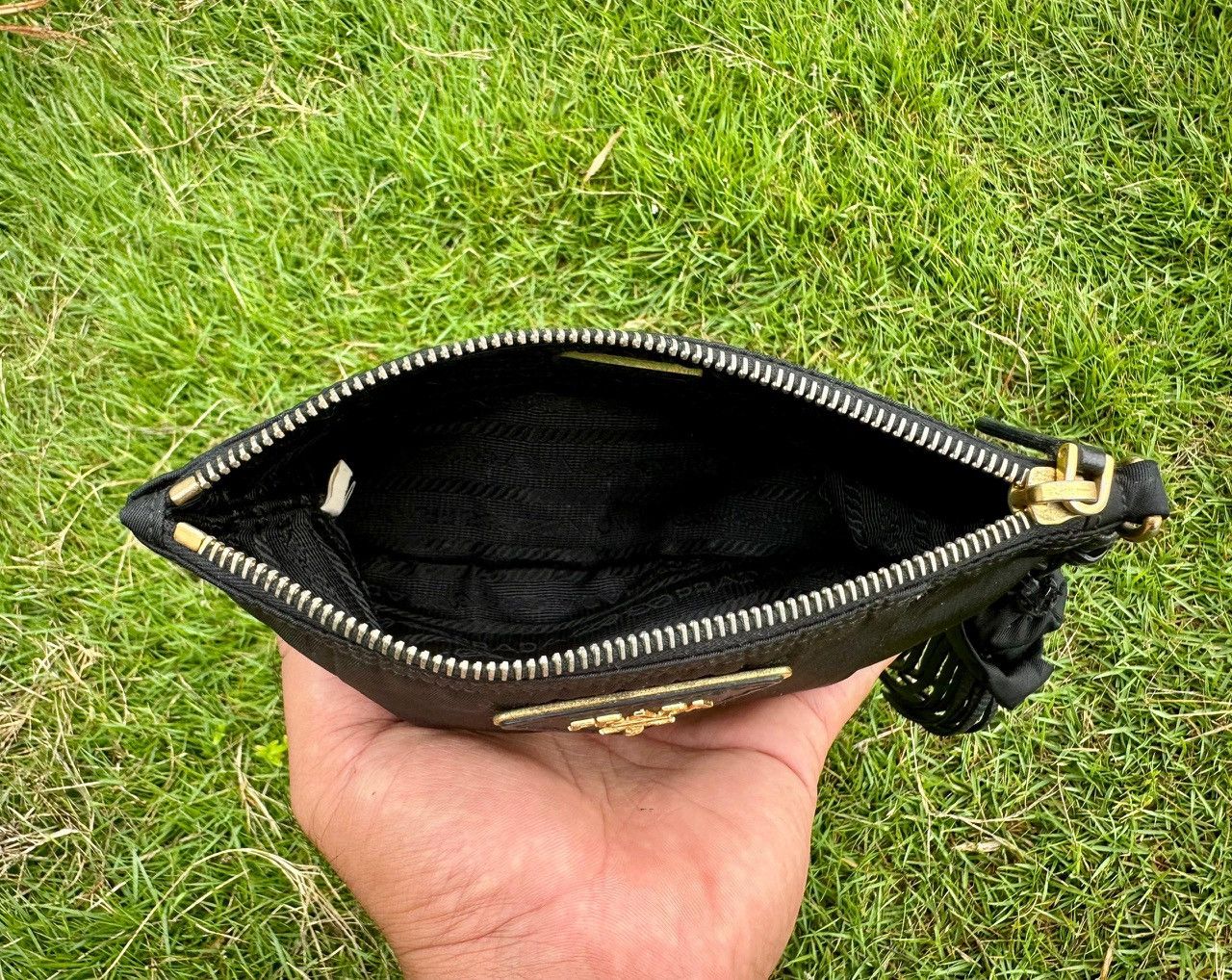 Prada Authentic Prada Tessuto Nylon Small Pouch Size ONE SIZE - 5 Thumbnail