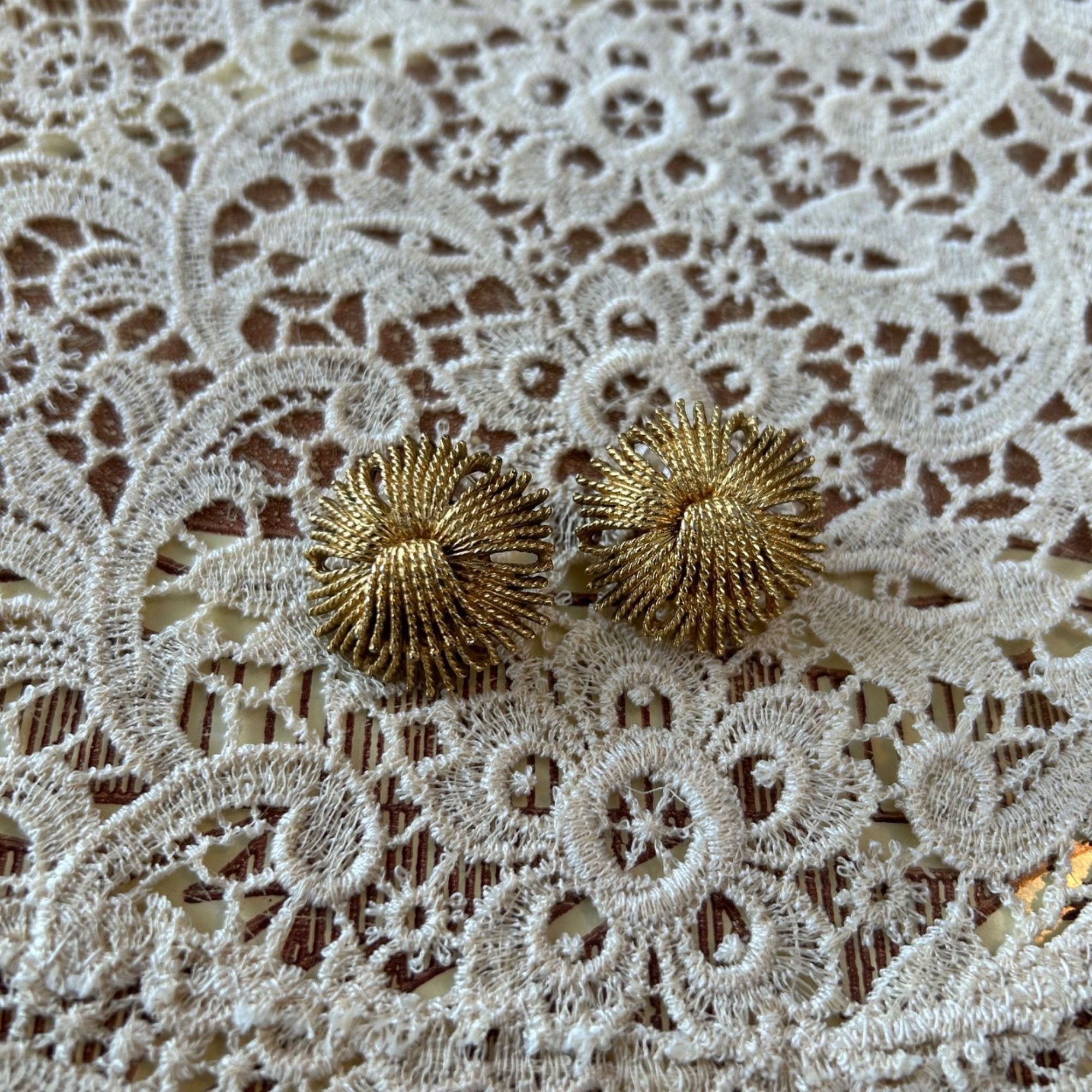 Monet Vintage Monet Leroy Miozzi Gold Tone Cordelia Pierced Post E Size ONE SIZE - 1 Thumbnail