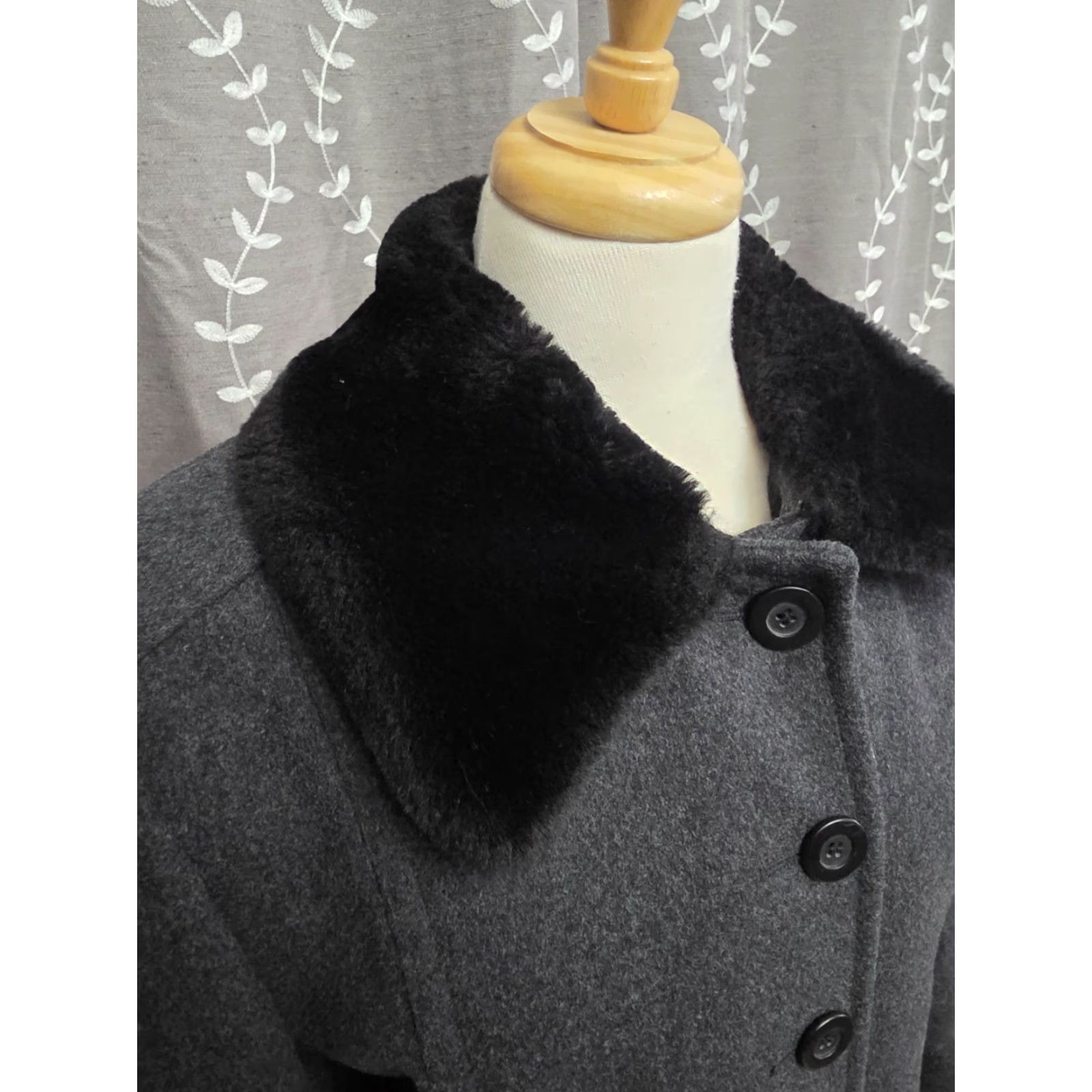 Vintage VINTAGE Loring Women's Long Wool Coat Faux Fur Collar Charcoal Grey L Overcoat Wool Tweed Button Pockets Casual, Business, Formal Size L / US 10 / IT 46 - 5 Thumbnail