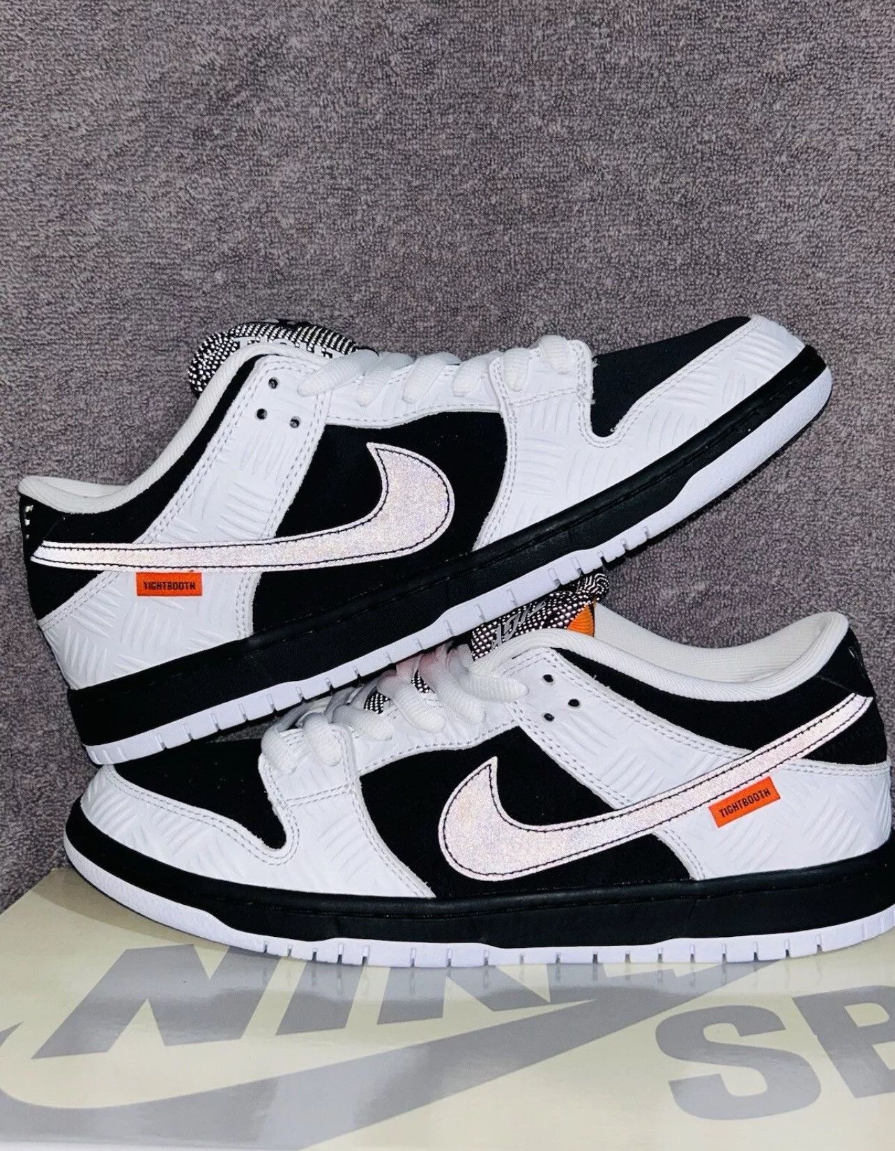 Nike Size 11 Nike sb dunk low tightbooth brand new Size US 11 / EU 44 - 8 Thumbnail