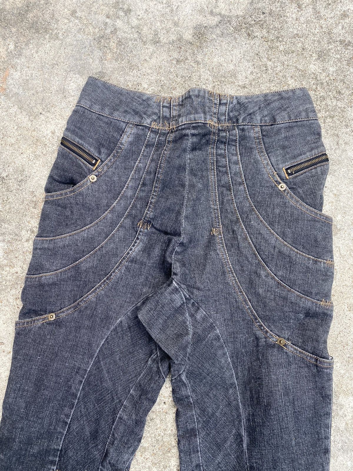 Issey Miyake 💸BINDINGOFFER💸Tsumori Chisato Issey Diffrent Pocket Jeans Size US 26 / EU 42 - 5 Thumbnail