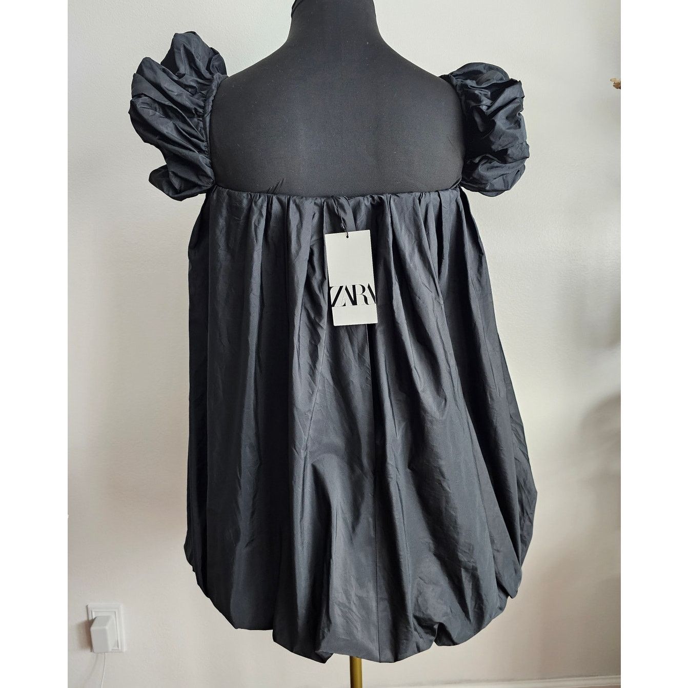 Zara ZARA Voluminous Off Shoulder Taffeta Mini Cocktail Dress M Size M / US 6-8 / IT 42-44 - 4 Thumbnail