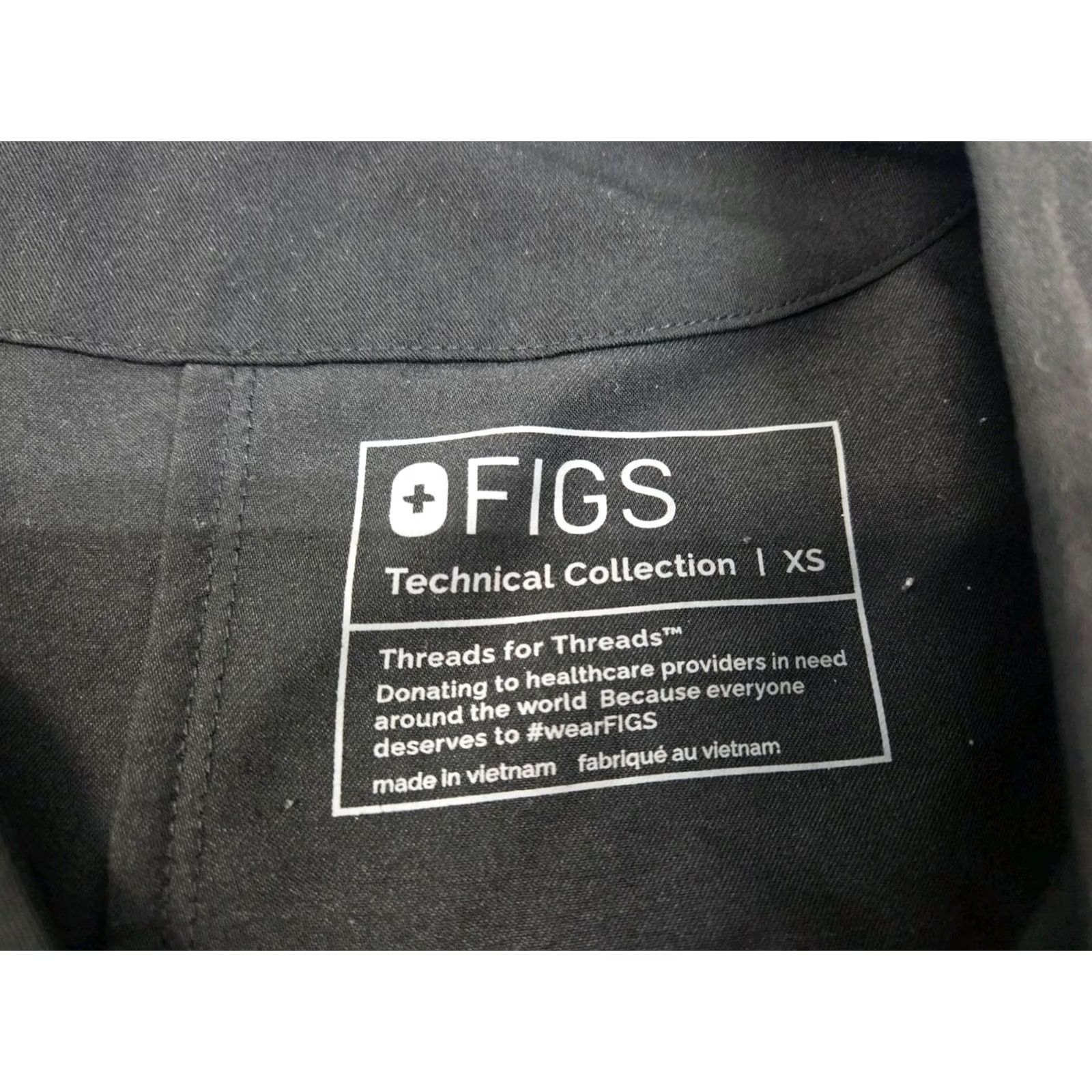Vintage Figs Scrub Top Womens XS Black Short Sleeve Snap 1000070 #7970 Size XS / US 0-2 / IT 36-38 - 3 Thumbnail