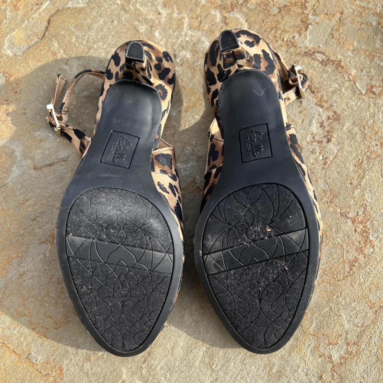 Other Leopard High Heel Pumps Size US 8 / IT 38 - 6 Thumbnail