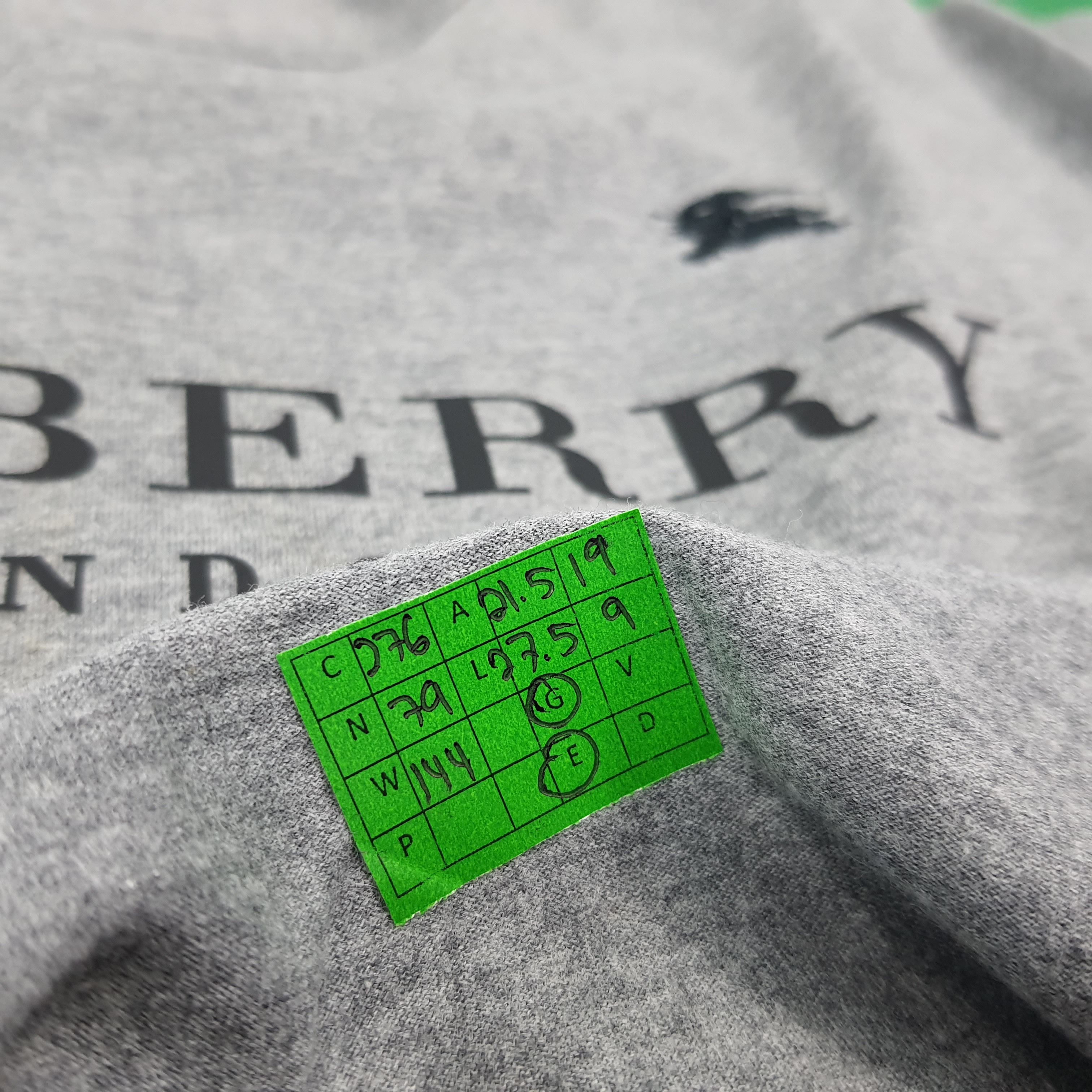 Burberry Vintage Burberry Black Label Tshirt C276N79 Size US L / EU 52-54 / 3 - 7 Thumbnail