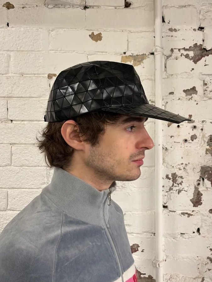 Issey Miyake Issey Miyake Black Nylon Geometric Triangle Cap Size ONE SIZE - 2 Thumbnail