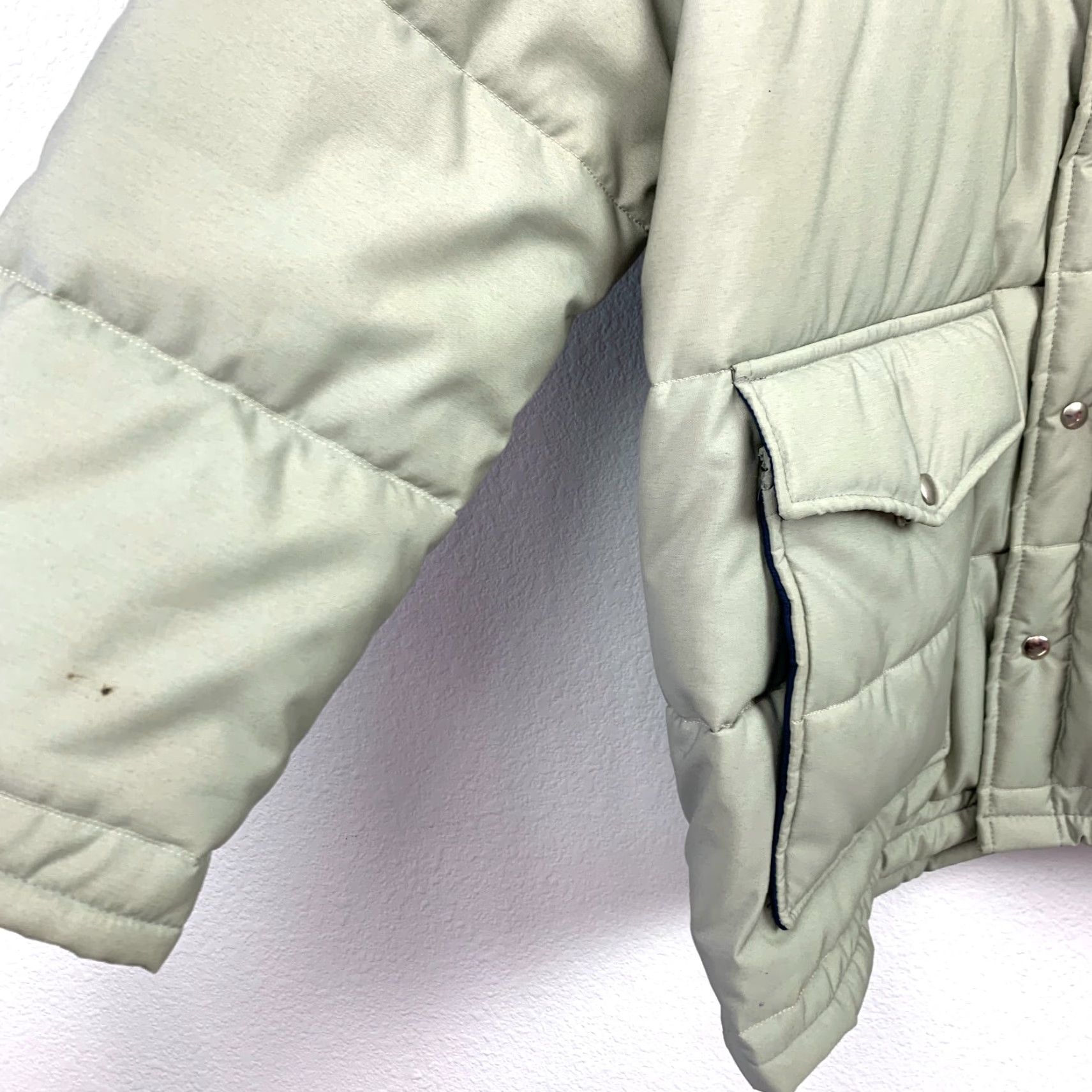 Lee VINTAGE Lee Wald Gray Outerwear Puffer Jacket Mens 46 No Hood 1970s Gray Lee Wald Puffer Jacket Mens 46 Size US S / EU 44-46 / 1 - 3 Thumbnail
