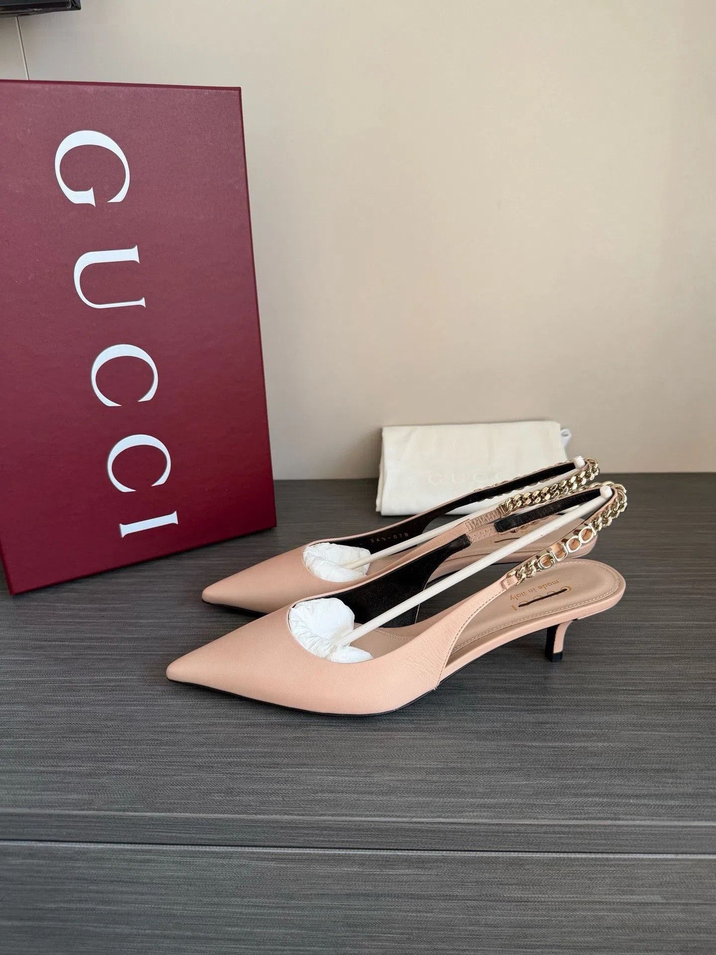 Gucci Gucci Nude Pink Pointed Toe Kitten Heels. Size US 5.5 / IT 35.5 - 3 Thumbnail
