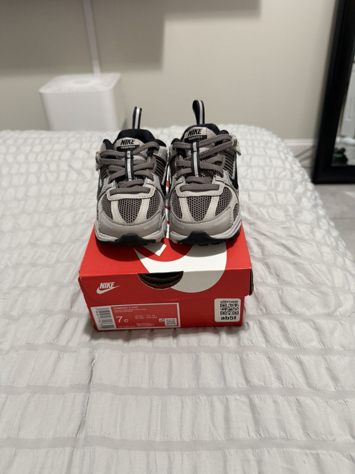 Nike Nike Vomero 5 Toddler ‘College Grey Cave Stone’ Size 7C Size US 7 / EU 40 - 2 Thumbnail