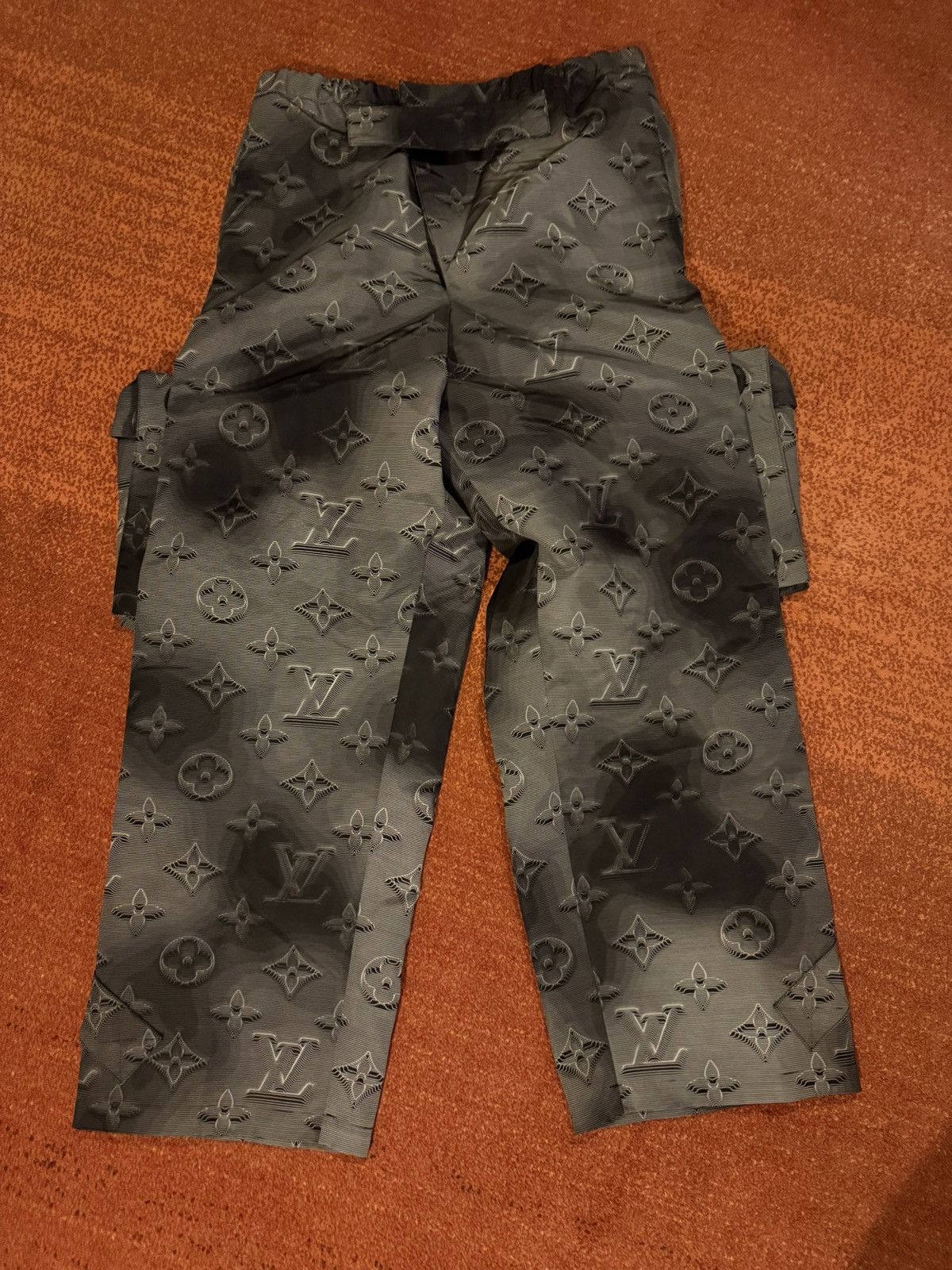 Louis Vuitton × Virgil Abloh Louis Vuitton 2054 Virgil 3D Monogram Cargo Pants Size US 36 / EU 52 - 2 Thumbnail