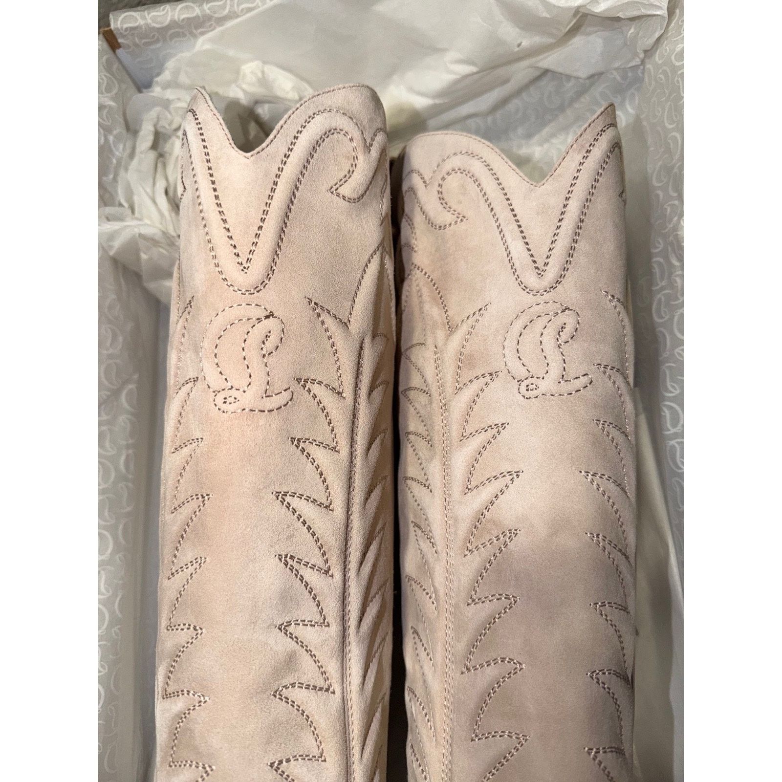 Christian Louboutin Christian Louboutin Santia Botta 85 Pearl Beige Boot 37.5 Size US 7.5 / IT 37.5 - 10 Thumbnail