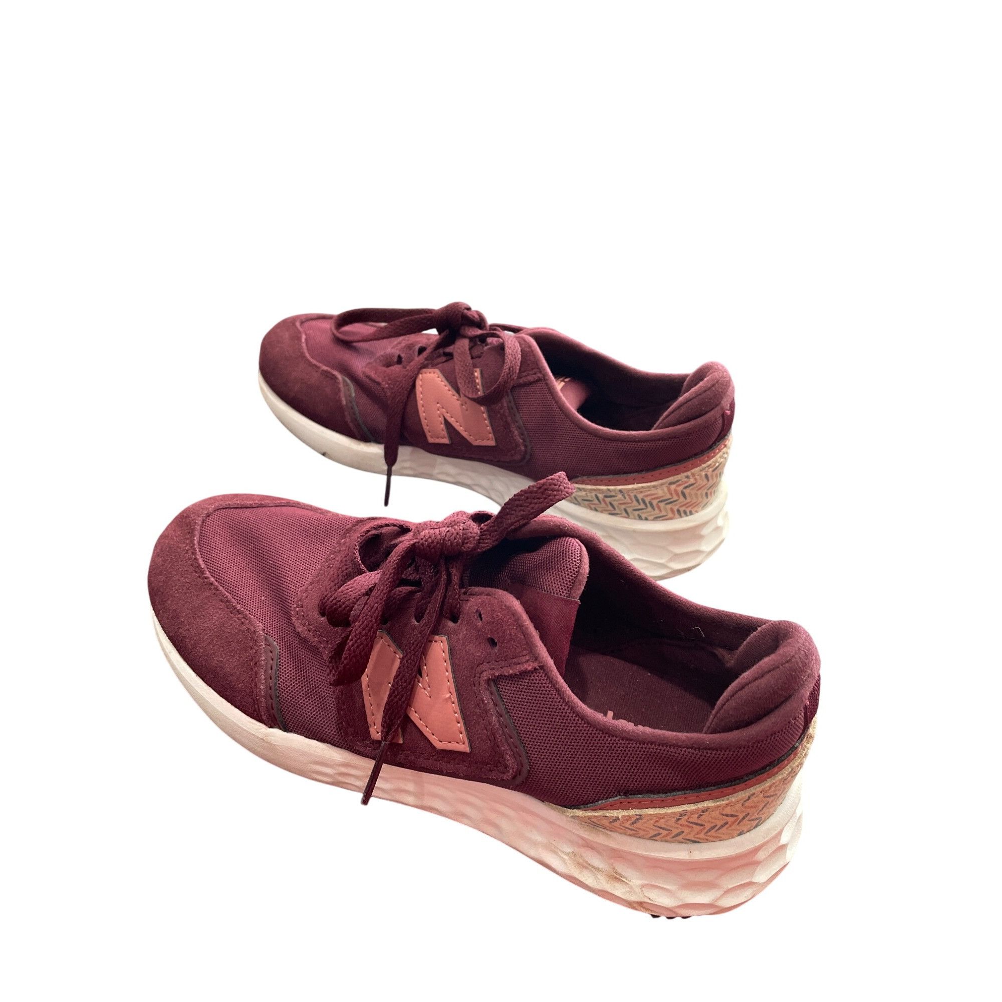 New Balance New Balance Fresh Foam Womens Red Sneakers shoes size 5 SKU Size US 5 / IT 35 - 3 Thumbnail