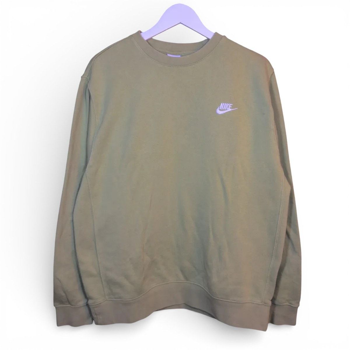 Nike Nike Embroidered Club Swoosh Logo Crewneck Sweatshirt Size US L / EU 52-54 / 3 - 1 Thumbnail