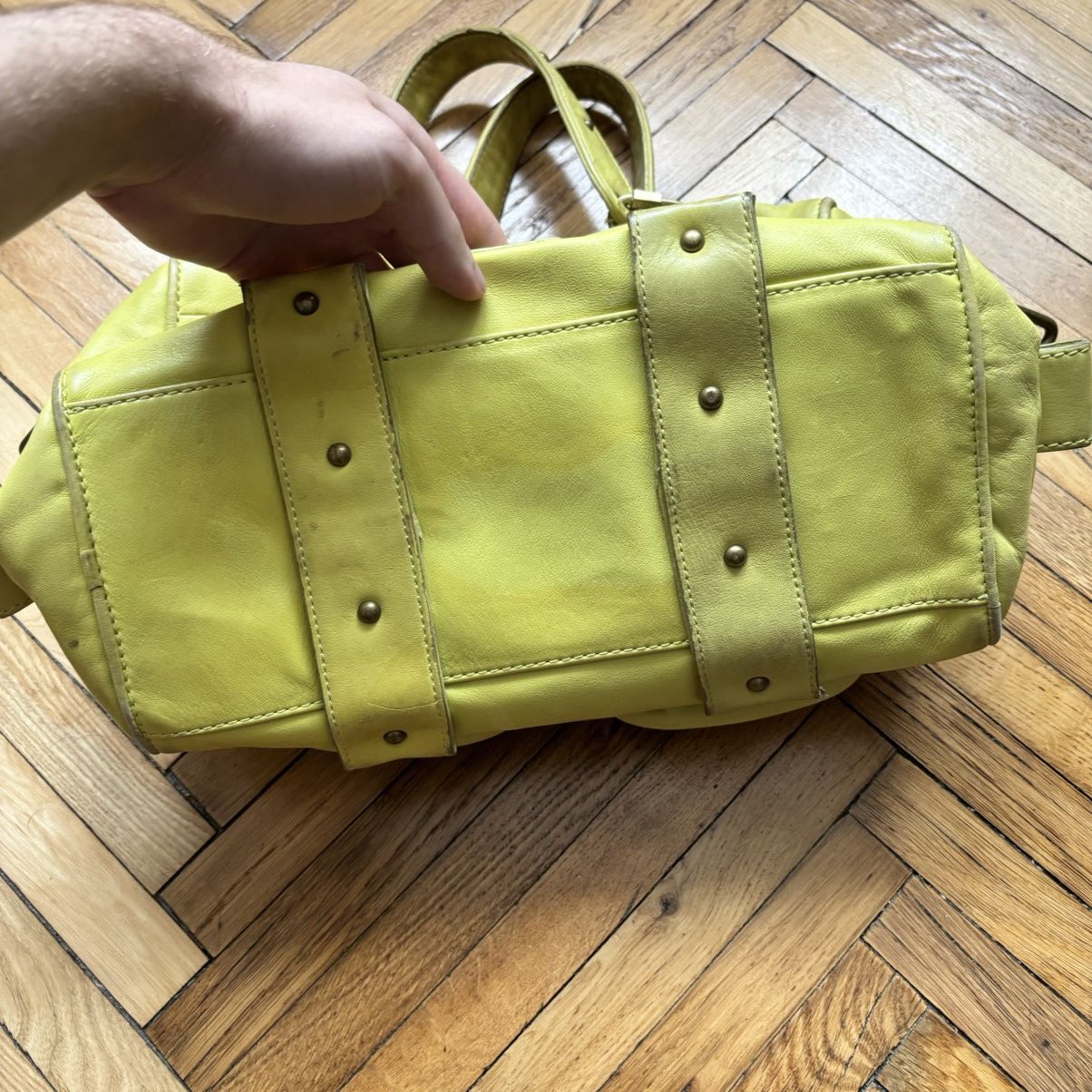 Vintage Vintage Y2K Acid Green Hand Bag Real Leather Britney Spears Size ONE SIZE - 7 Thumbnail