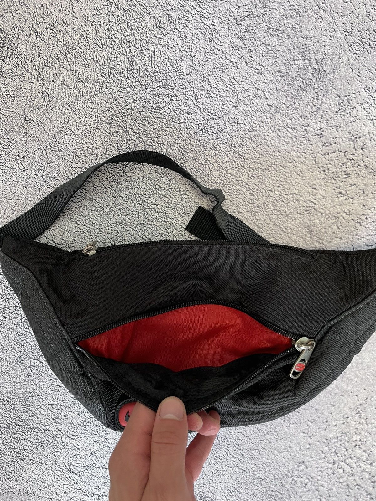 Nike Nike Vintage Mini Sling Bag Black Size ONE SIZE - 14 Thumbnail