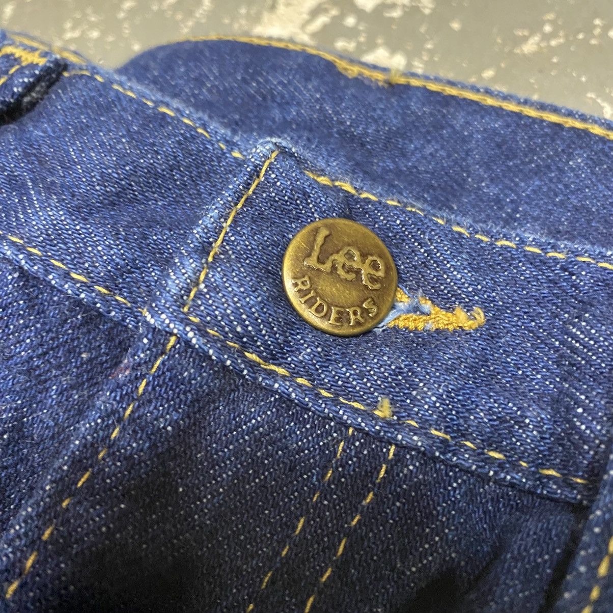 Lee × Vintage Vintage Lee Riders Dark Wash Denim Jeans USA 90s Size US 29 - 3 Thumbnail