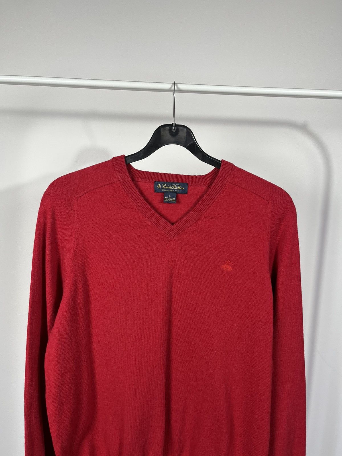 Brooks Brothers Brooks Brothers Red V Neck Cotton Cashmere Sweater Men’s L Size US L / EU 52-54 / 3 - 2 Thumbnail