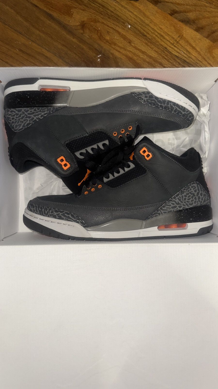 Jordan Brand AIR JORDAN 3 RETRO “FEAR” Size US 10 / EU 43 - 2 Thumbnail