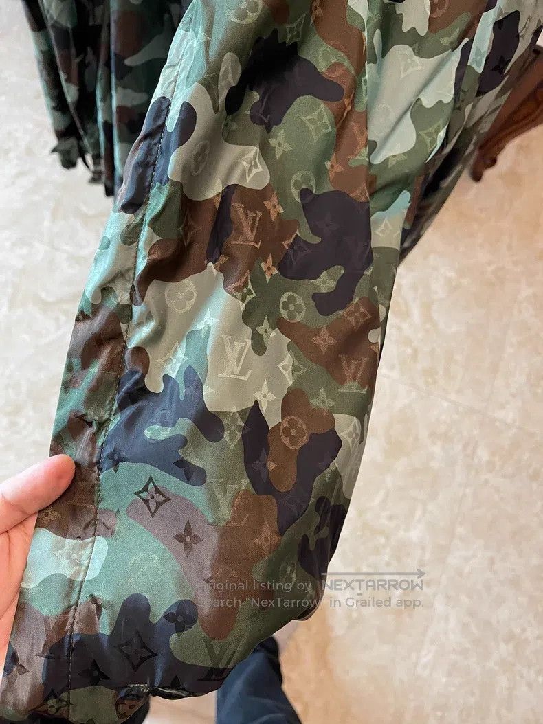 Louis Vuitton Louis Vuitton Full logo design jacket Size US S / EU 44-46 / 1 - 4 Thumbnail