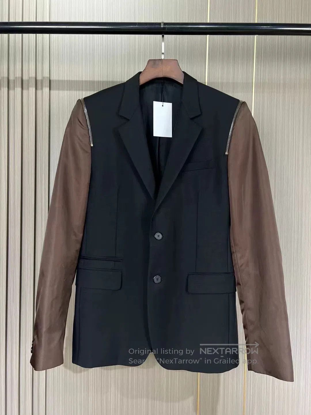 Givenchy Givenchy Zip-Detail Blazer with Brown Sleeves. Size US M / EU 48-50 / 2 - 1 Thumbnail