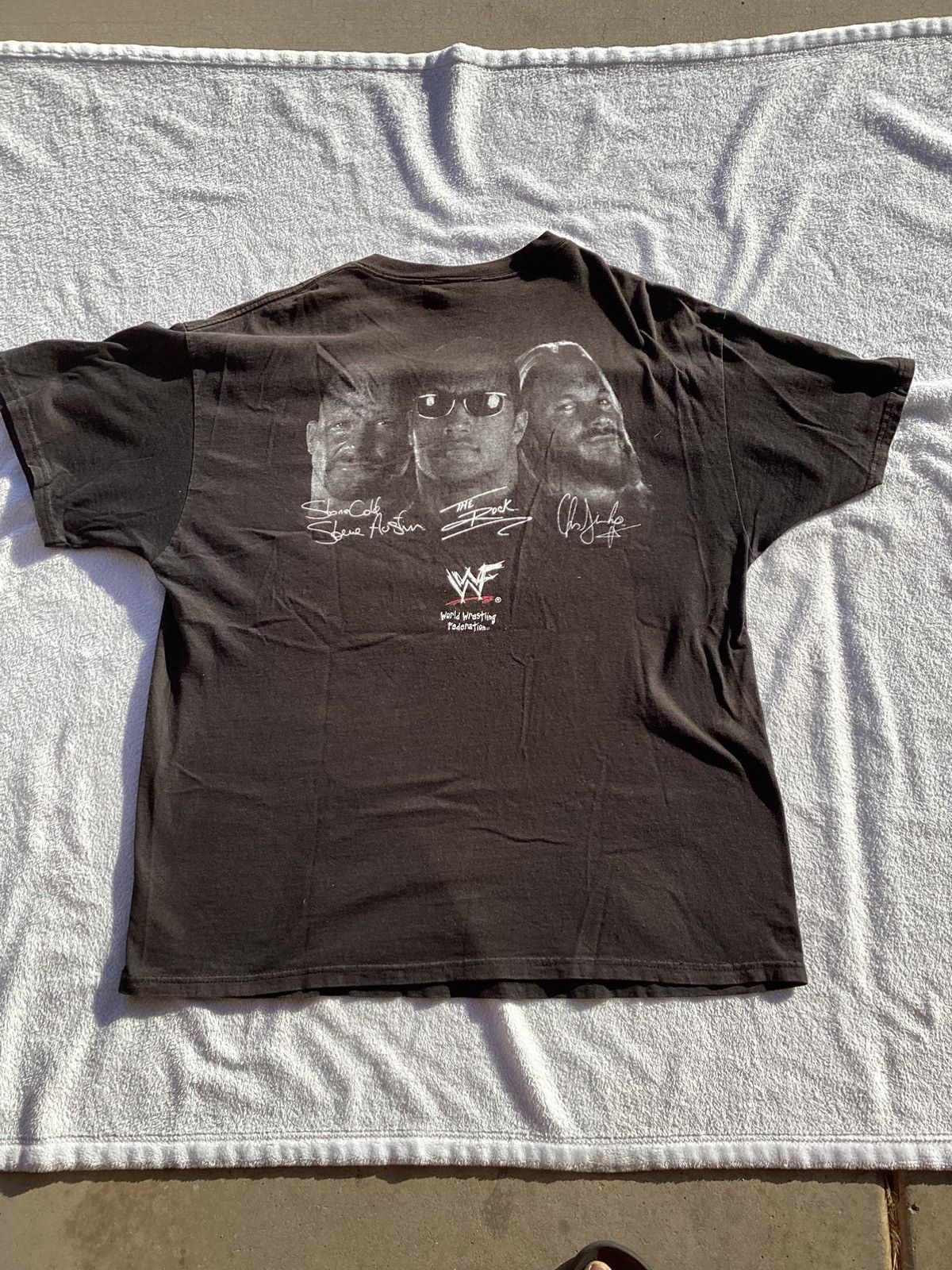 WWF Vtg WWF come get some stone cold Rock Chris JerichoMWWE TEE Size US XL / EU 56 / 4 - 3 Thumbnail