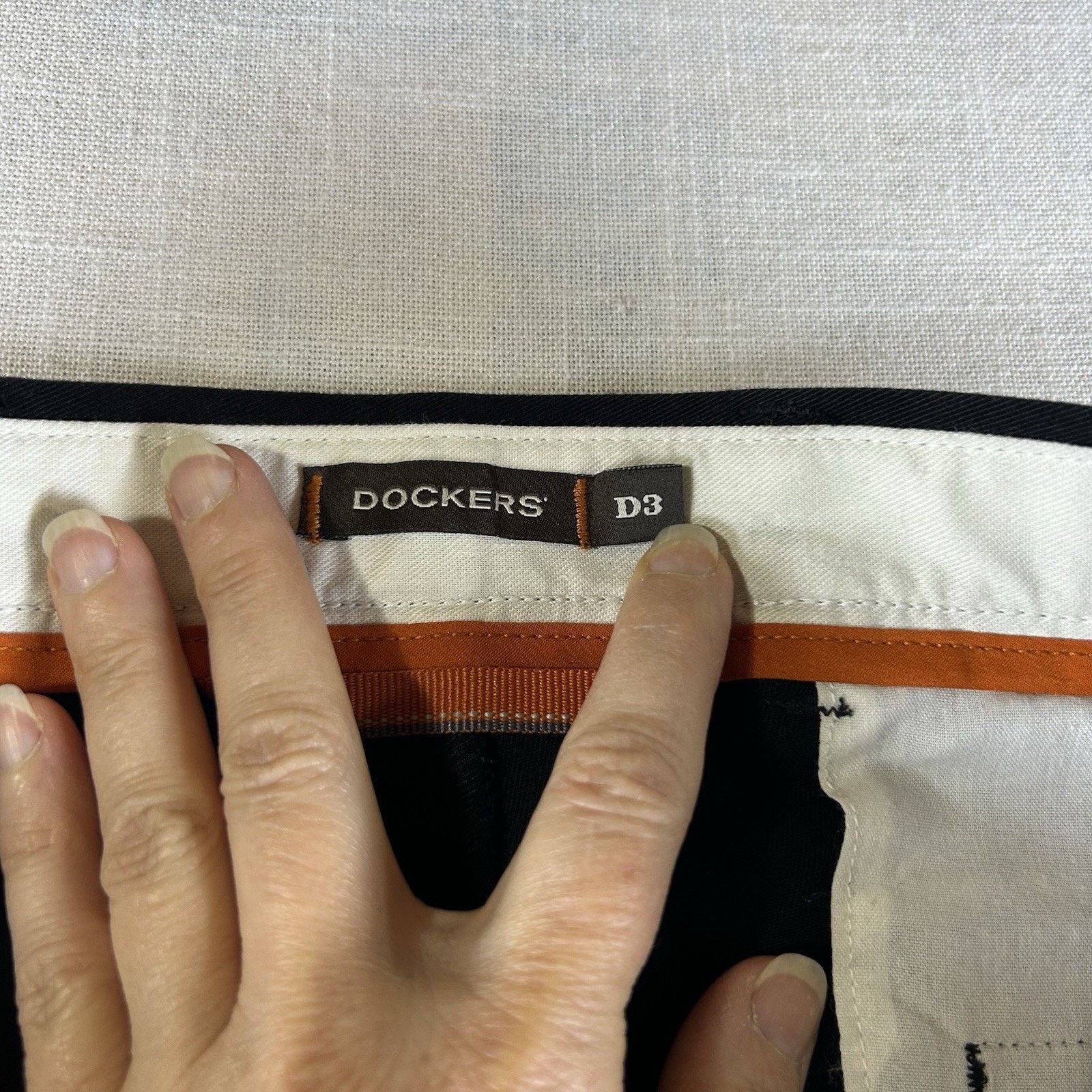 Dockers Dockers D3 Easy Care Flat Front Casual Pants Men’s 36x32 Size US 36 / EU 52 - 4 Thumbnail