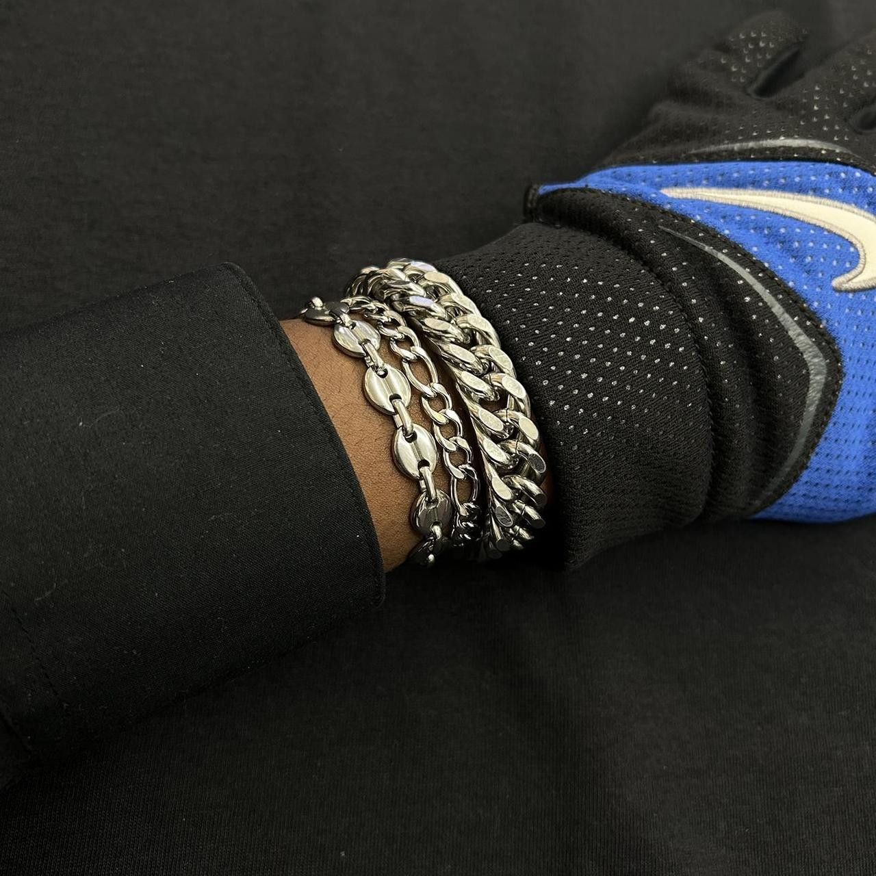 Vintage Vintage 2000s Gucci Style Hip Hop Silver Bracelet Size ONE SIZE - 3 Thumbnail