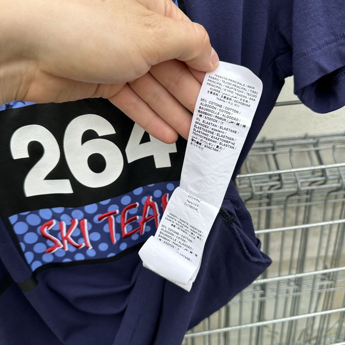 Love Moschino Love Moschino Ski Team 264 Team T-Shirt Luxury Rare S Size S / US 4 / IT 40 - 7 Thumbnail