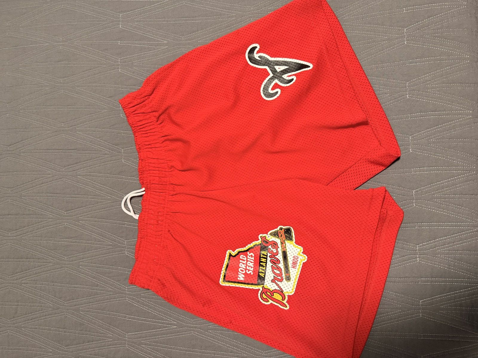 HMDD HMDD Braves World Series Mesh Shorts Size US 32 / EU 48 - 1 Thumbnail
