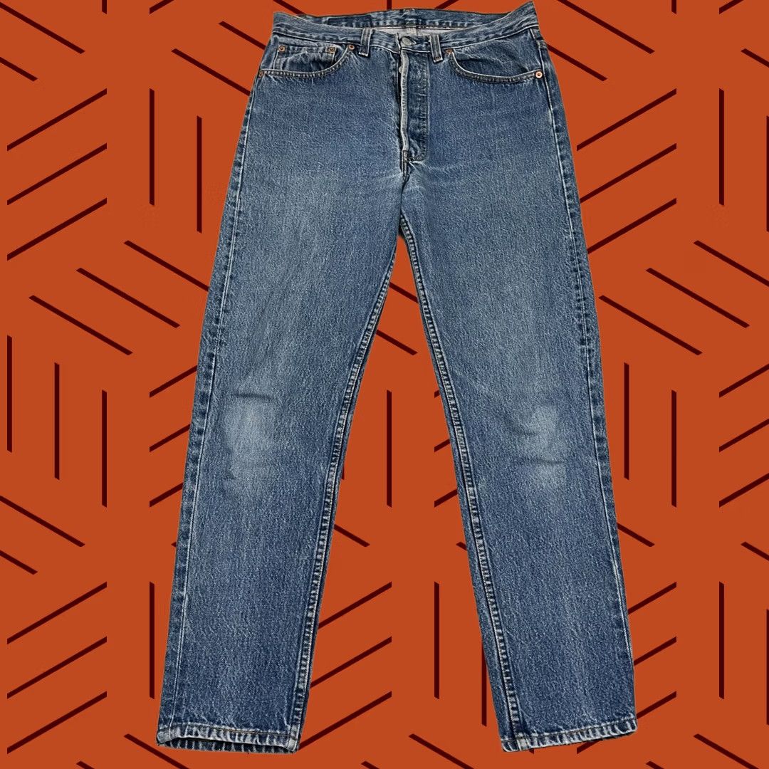 Levi's VINTAGE Levi's 501 Jeans Mens 33 x 29 Blue Denim Button Fly USA Made 1980s 80s Size US 33 - 1 Thumbnail