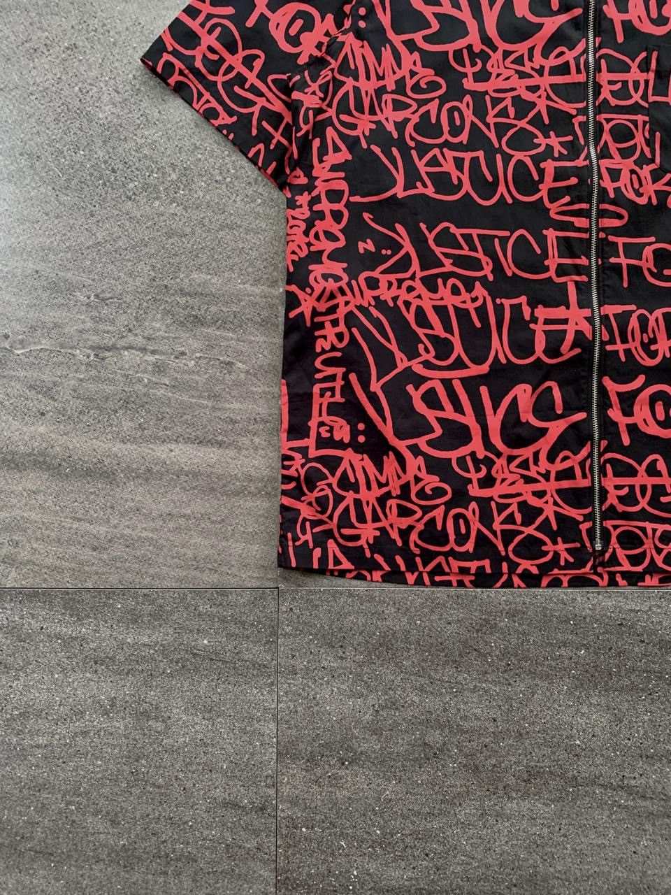 Supreme FREE TAX! Comme des Garcons Collabs Graffiti Zip Shirt Size US XL / EU 56 / 4 - 3 Thumbnail