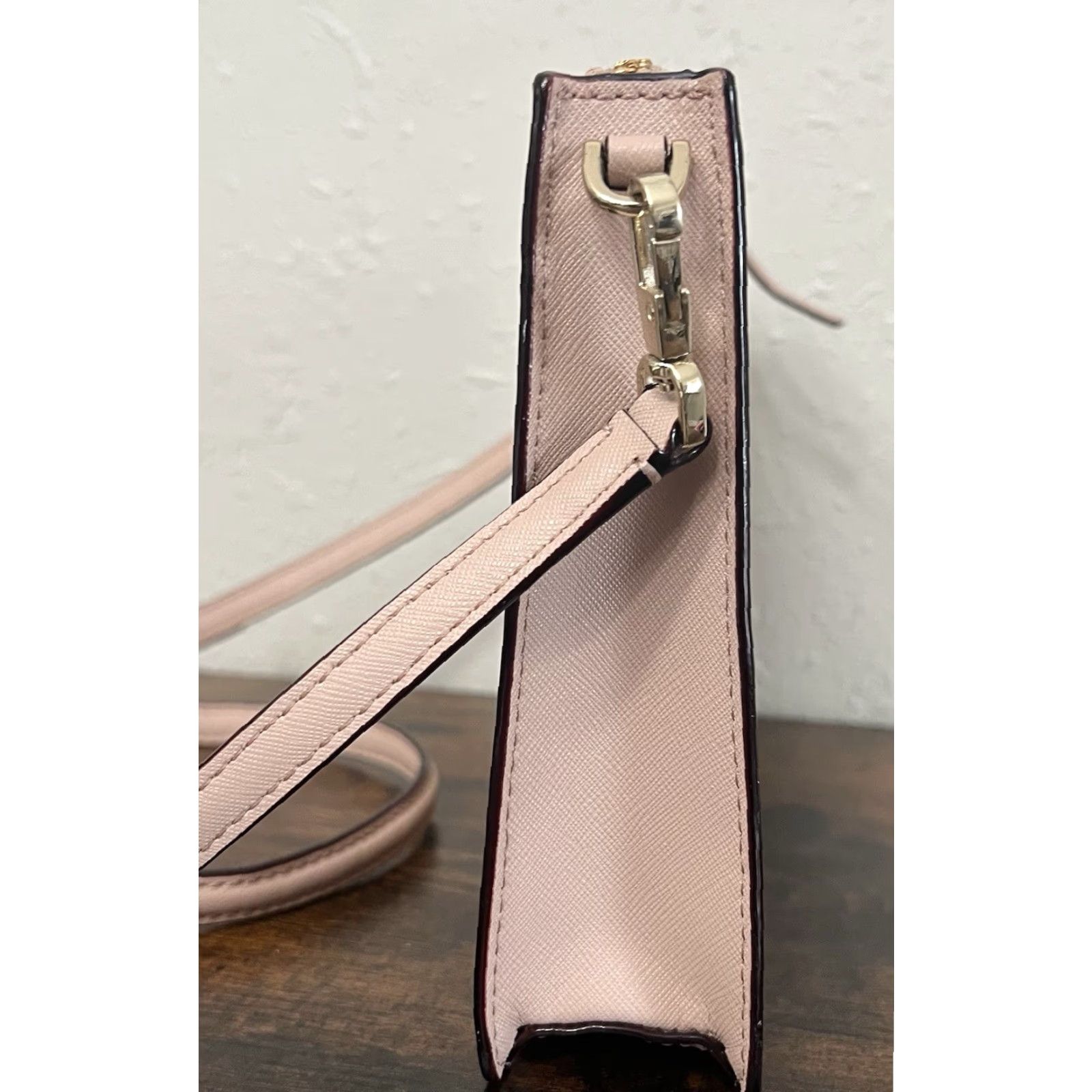 Pinko Kate Spade Crossbody Bag Pink Leather Purse Clutch Dusty Pink Small EUC Strap Detachable Strap Women Size ONE SIZE - 4 Thumbnail