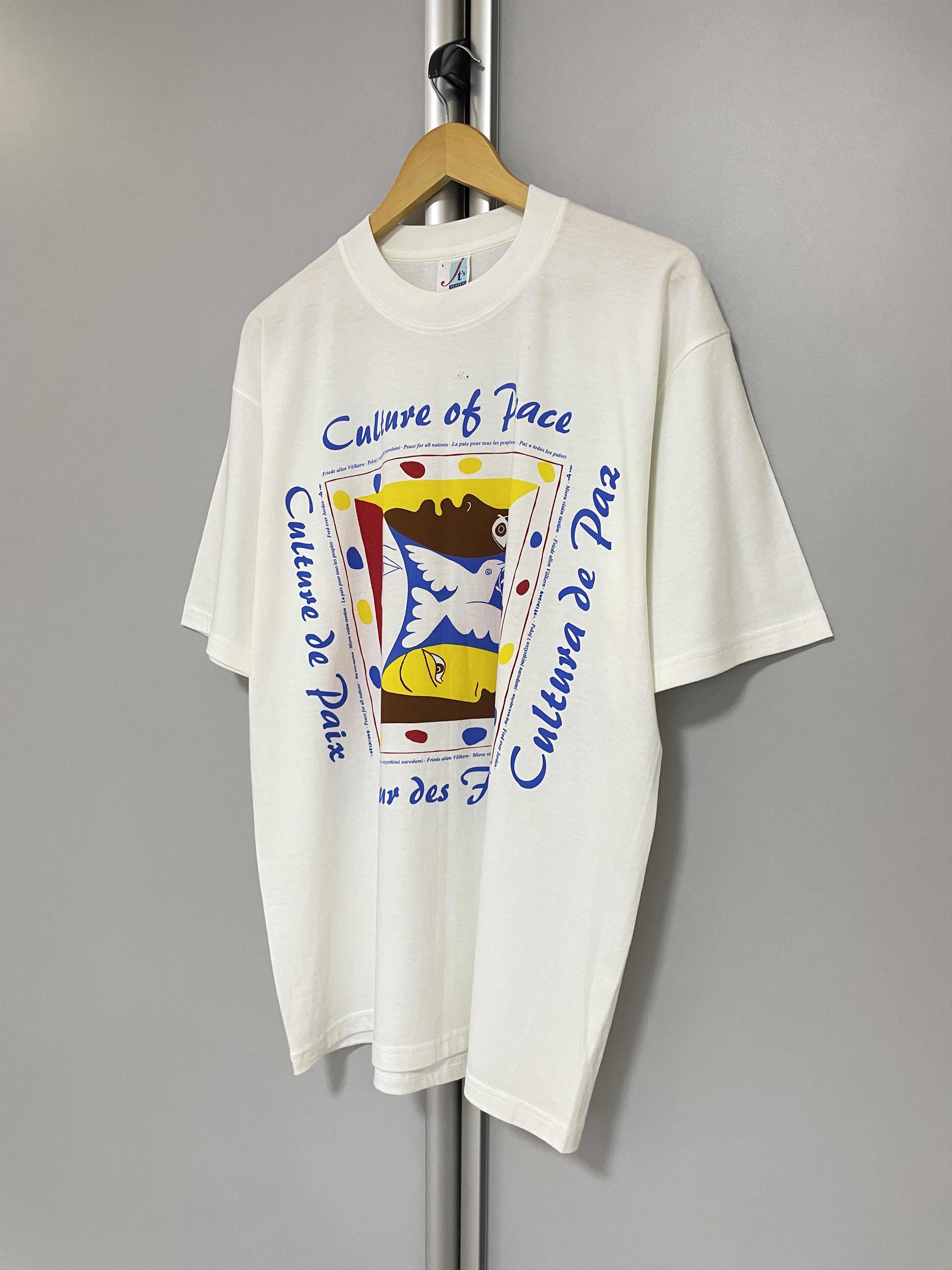 Vintage PABLO PICASSO Dove Of Peace Vintage Art T-Shirt Tee Rare 90s Size US L / EU 52-54 / 3 - 4 Thumbnail