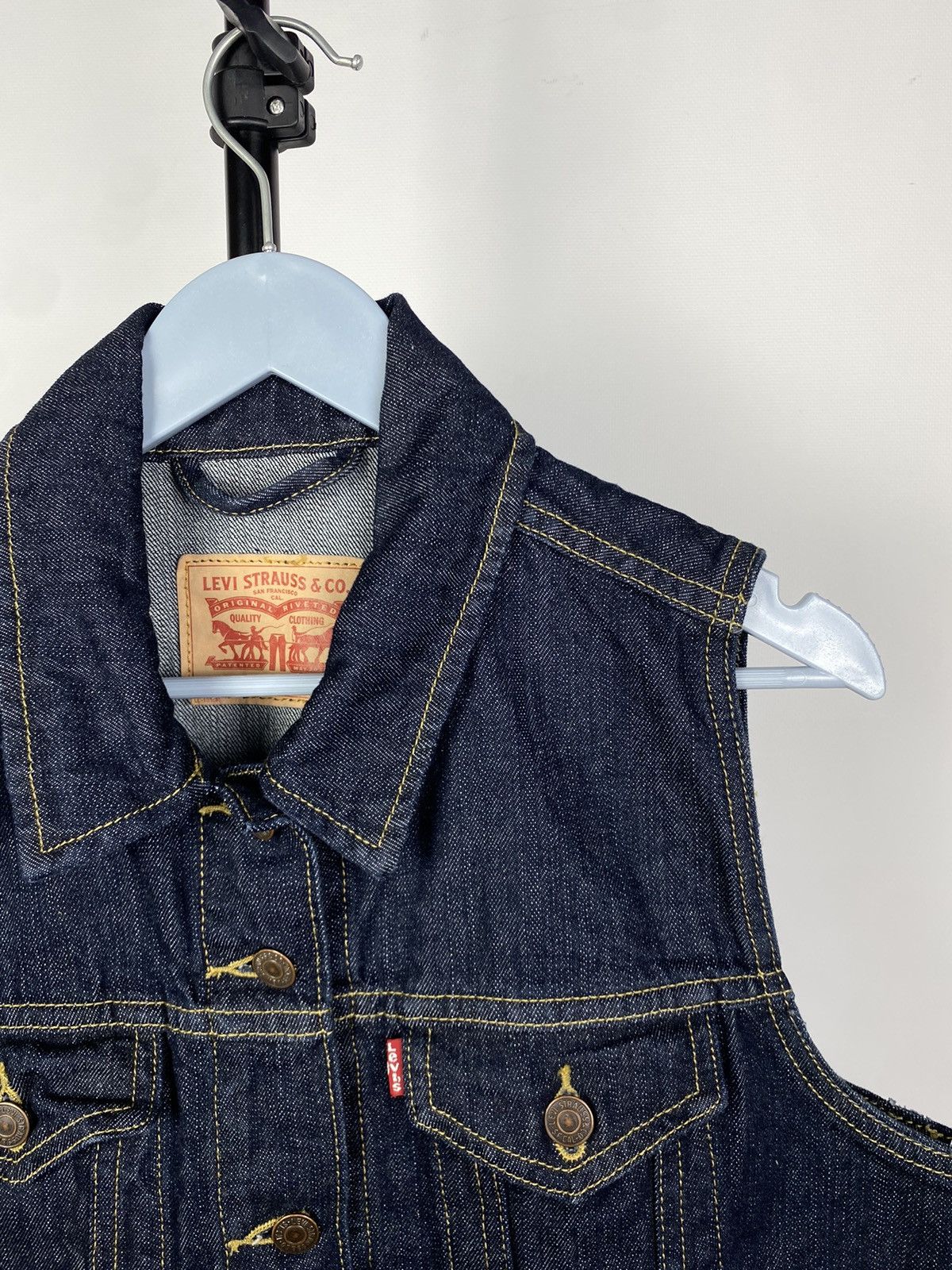 Levi's × Levi's Vintage Clothing × Vintage Vintage Levis denim vest RED tab women’s Size L / US 10 / IT 46 - 4 Thumbnail