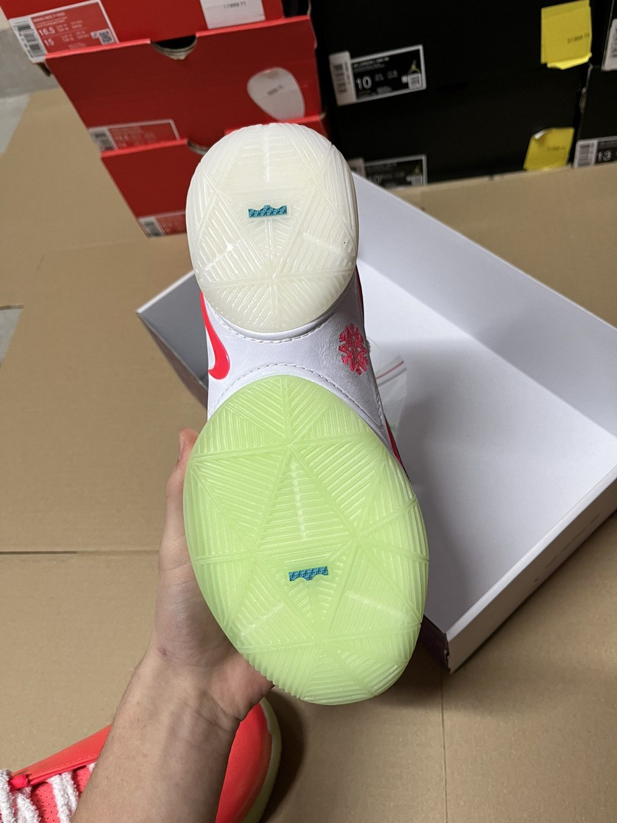 Nike Nike Lebron 23 Xmas Size US 8.5 / EU 41-42 - 10 Thumbnail