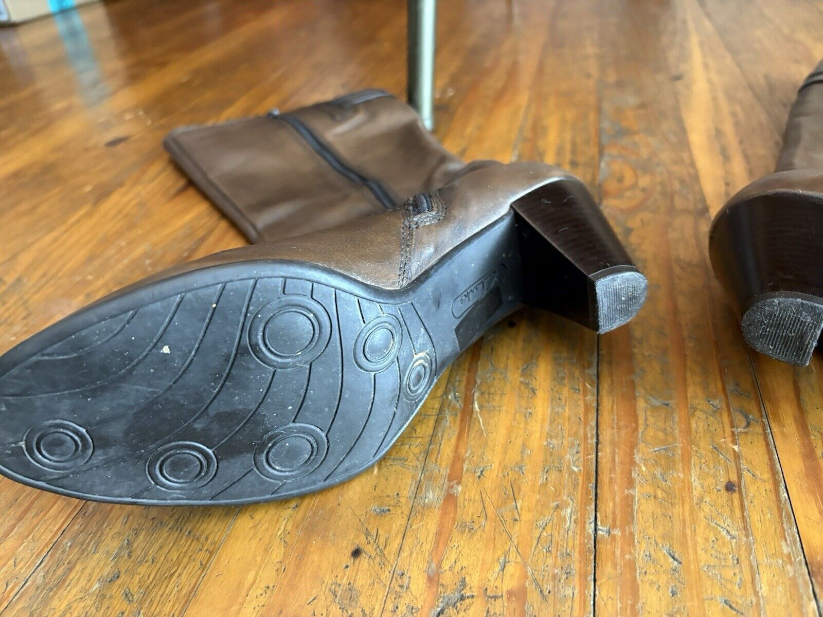 Clarks Clarks 8 1/2 M Leather Knee High Riding Boots 3" Buckles Size US 8.5 / IT 38.5 - 8 Thumbnail