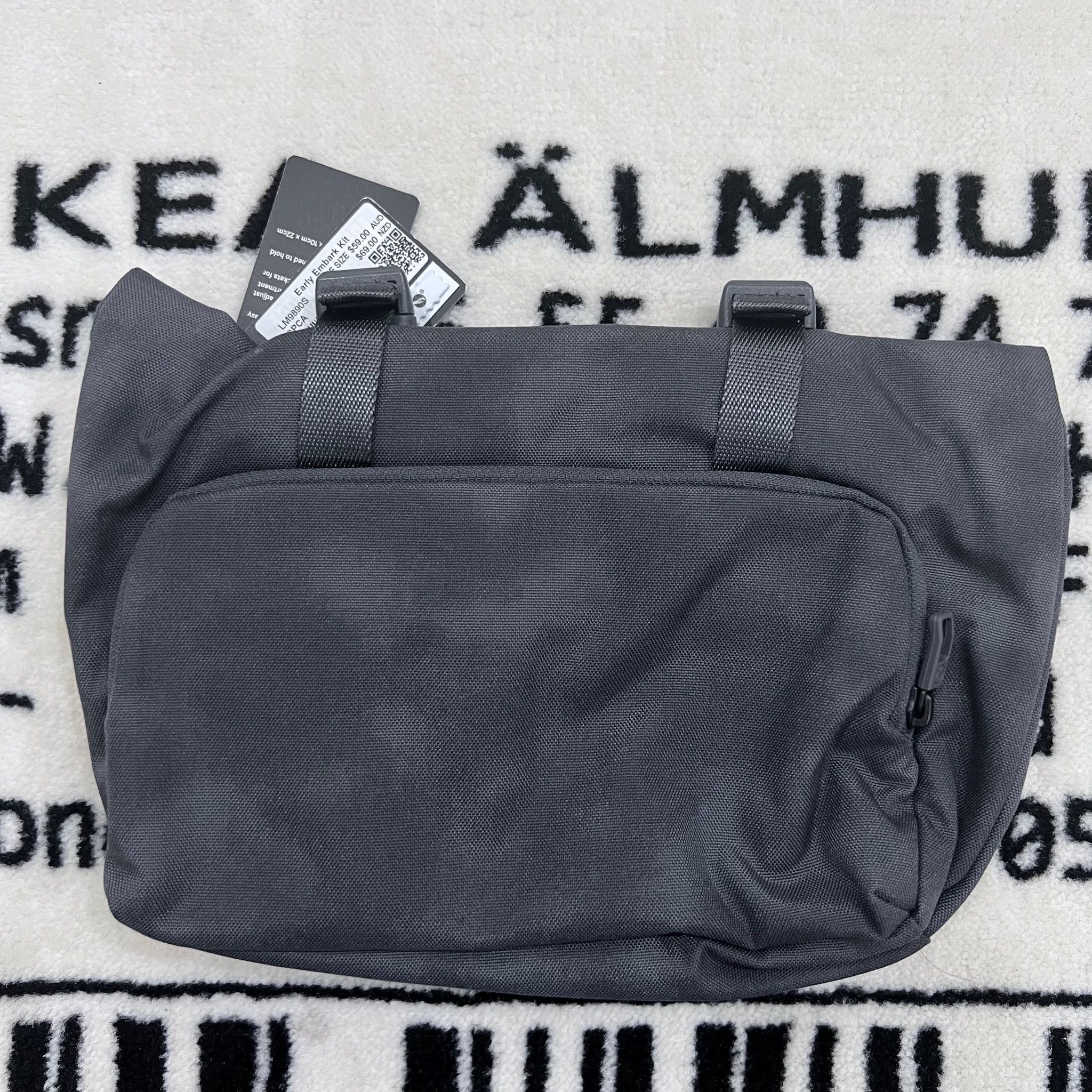 Lululemon Lululemon Early Embark Toiletry Kit Bag / Travel Pouch Size 26 - 2 Thumbnail