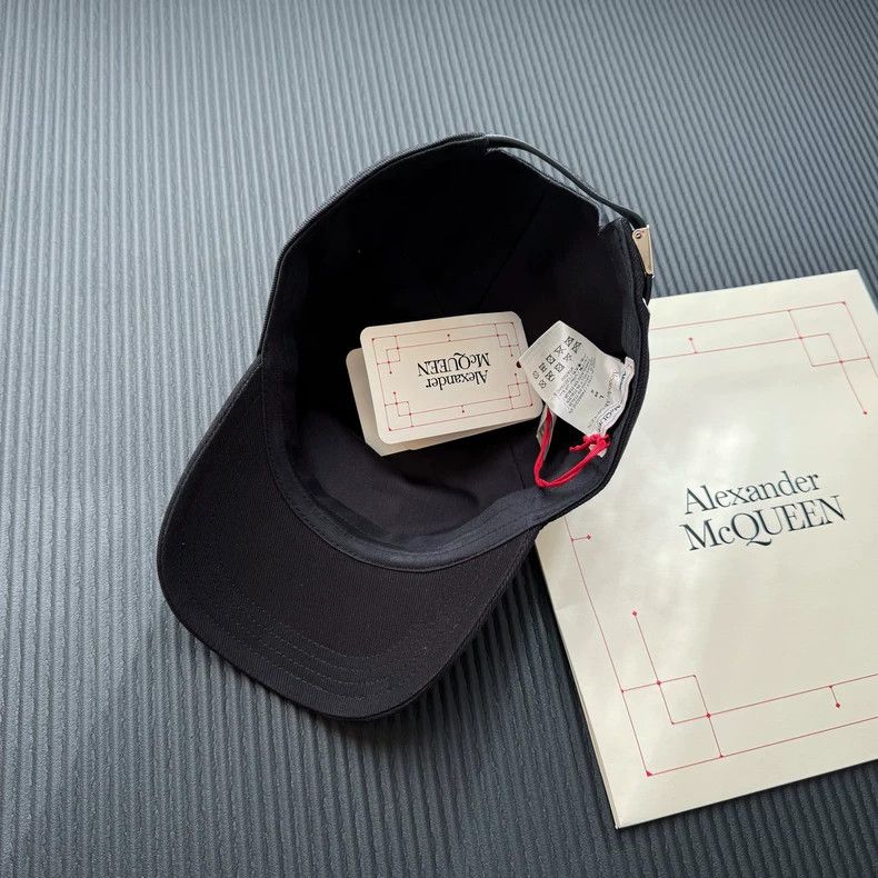 Alexander McQueen Alexander Mcqueen SizeM Sewing hats Size ONE SIZE - 4 Thumbnail