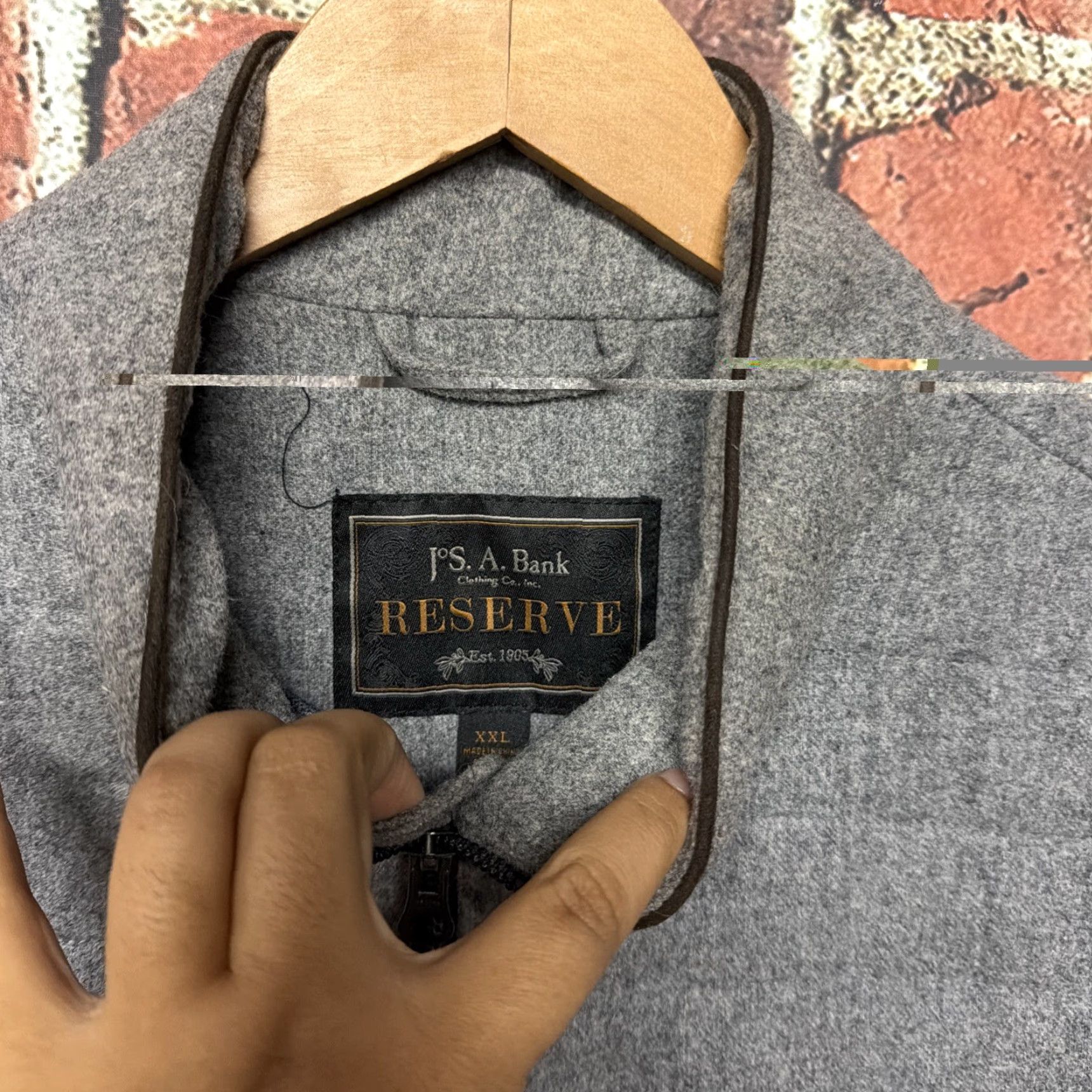 Jos. A. Bank VINTAGE Jos A Bank Vest Mens 2XL Gray Wool Blend Insulated Zip Jacket Lined Tweed Quilted Full Zip Size US XXL / EU 58 / 5 - 2 Thumbnail