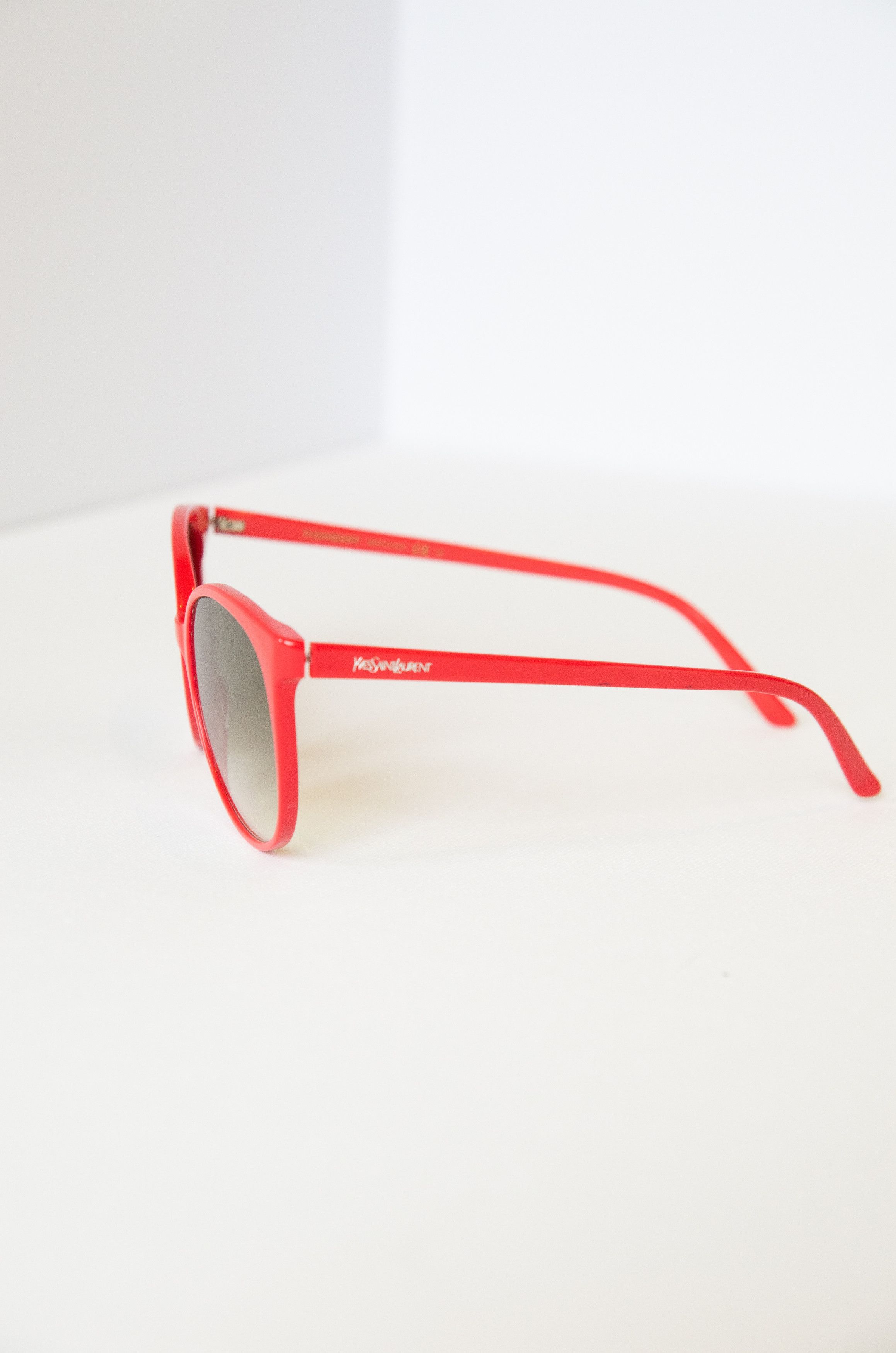 Yves Saint Laurent Vintage Saint Laurent Sunglasses Size ONE SIZE - 3 Thumbnail