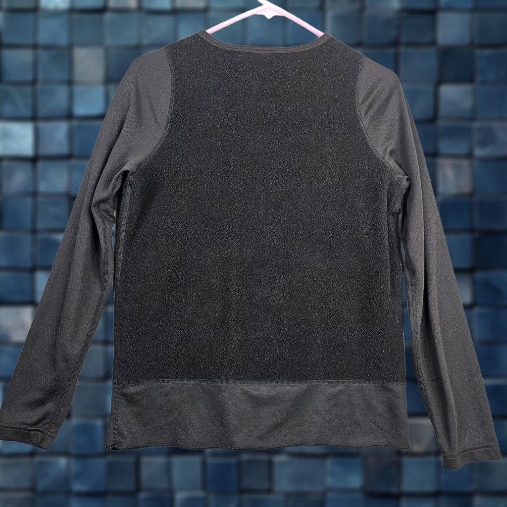 Patagonia Patagonia Capilene Polyester Crewneck Top M Women Black Regular Size M Shirt Size M / US 6-8 / IT 42-44 - 1 Thumbnail