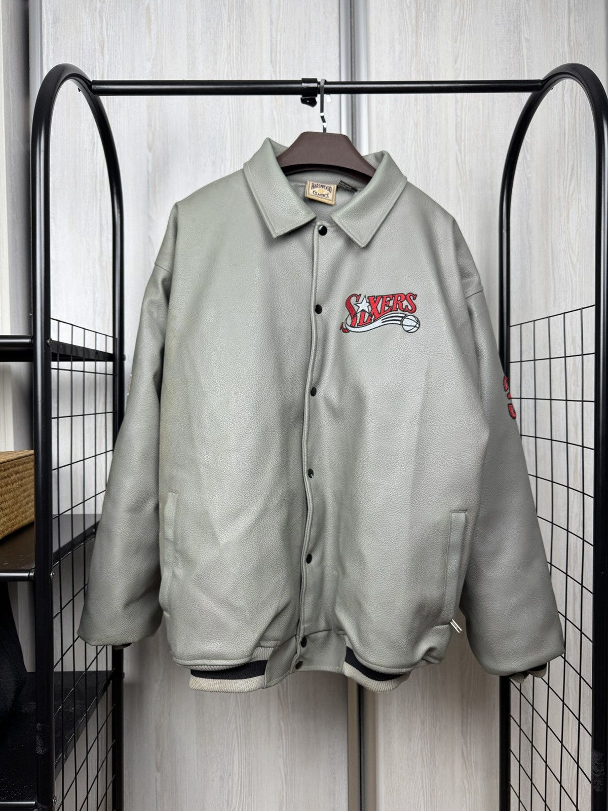 NBA Hardwood Classics vintage leatherette varsity bomber jacket Size US XXL / EU 58 / 5 - 2 Thumbnail