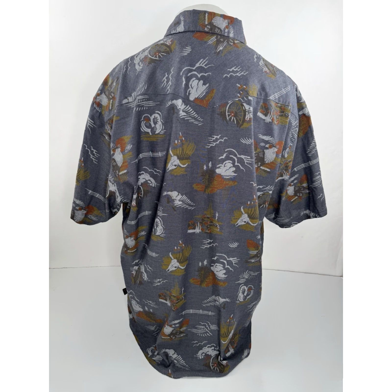 Howler Brothers Howler Brothers Western Shirt 2XL Gray Snap Short Sleeve Western Snake Longhorn Dessert Print - Mens XXL Shirt Size US XXL / EU 58 / 5 - 4 Thumbnail