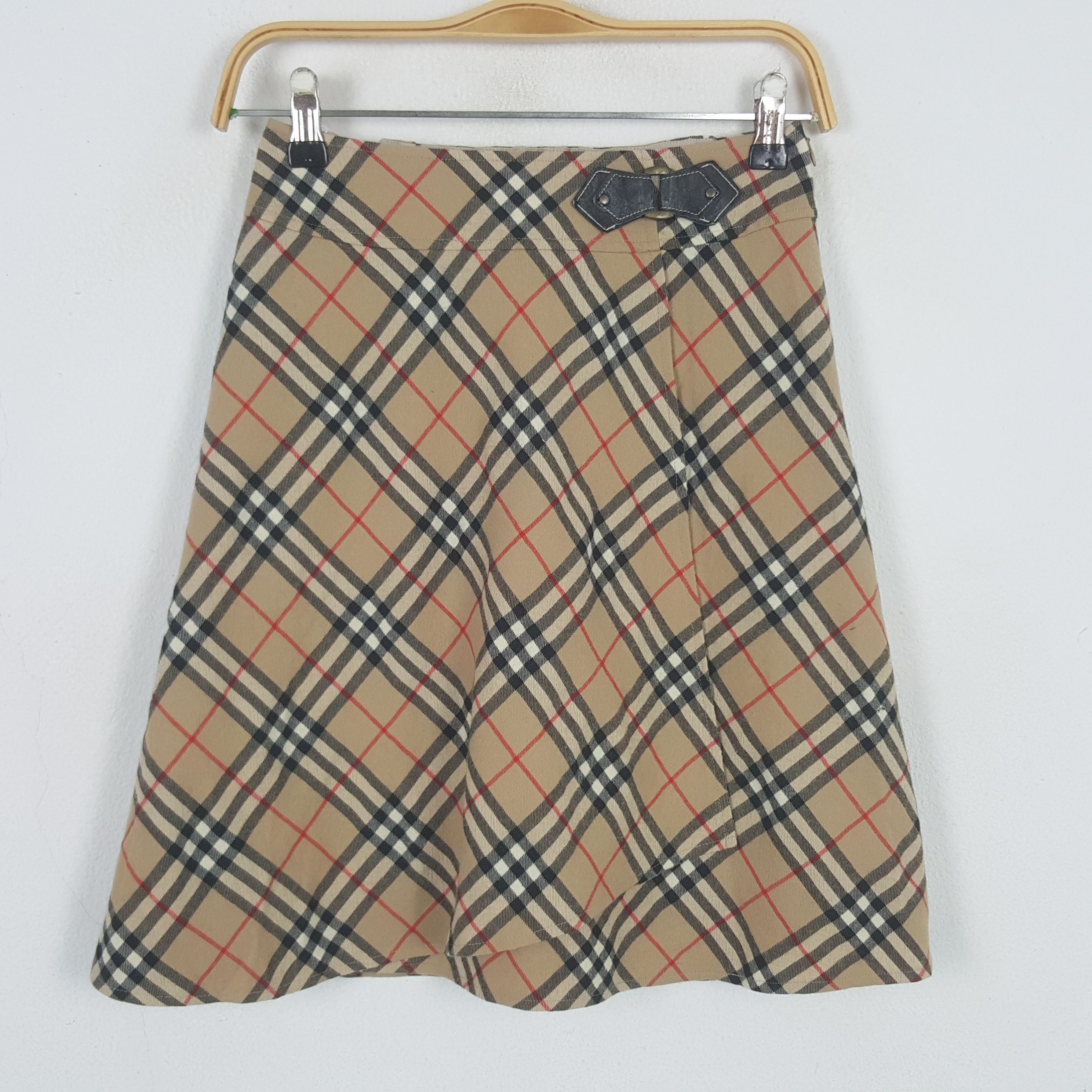 Burberry × Japanese Brand × Vintage Vintage Burberry London Nova Check Wool Skirt Size 23" - 1 Thumbnail