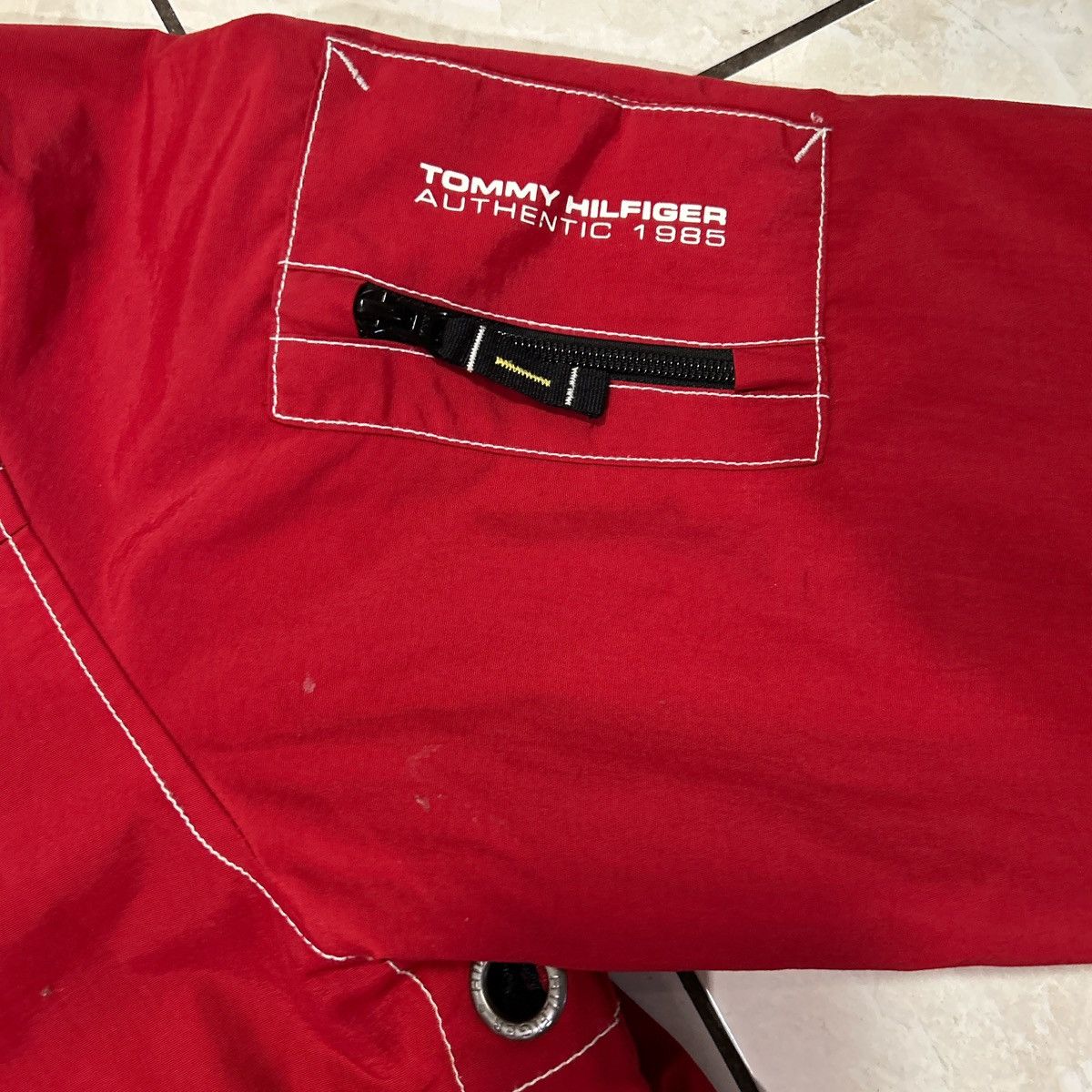 Tommy Hilfiger Vintage Tommy Hilfiger Size US L / EU 52-54 / 3 - 3 Thumbnail