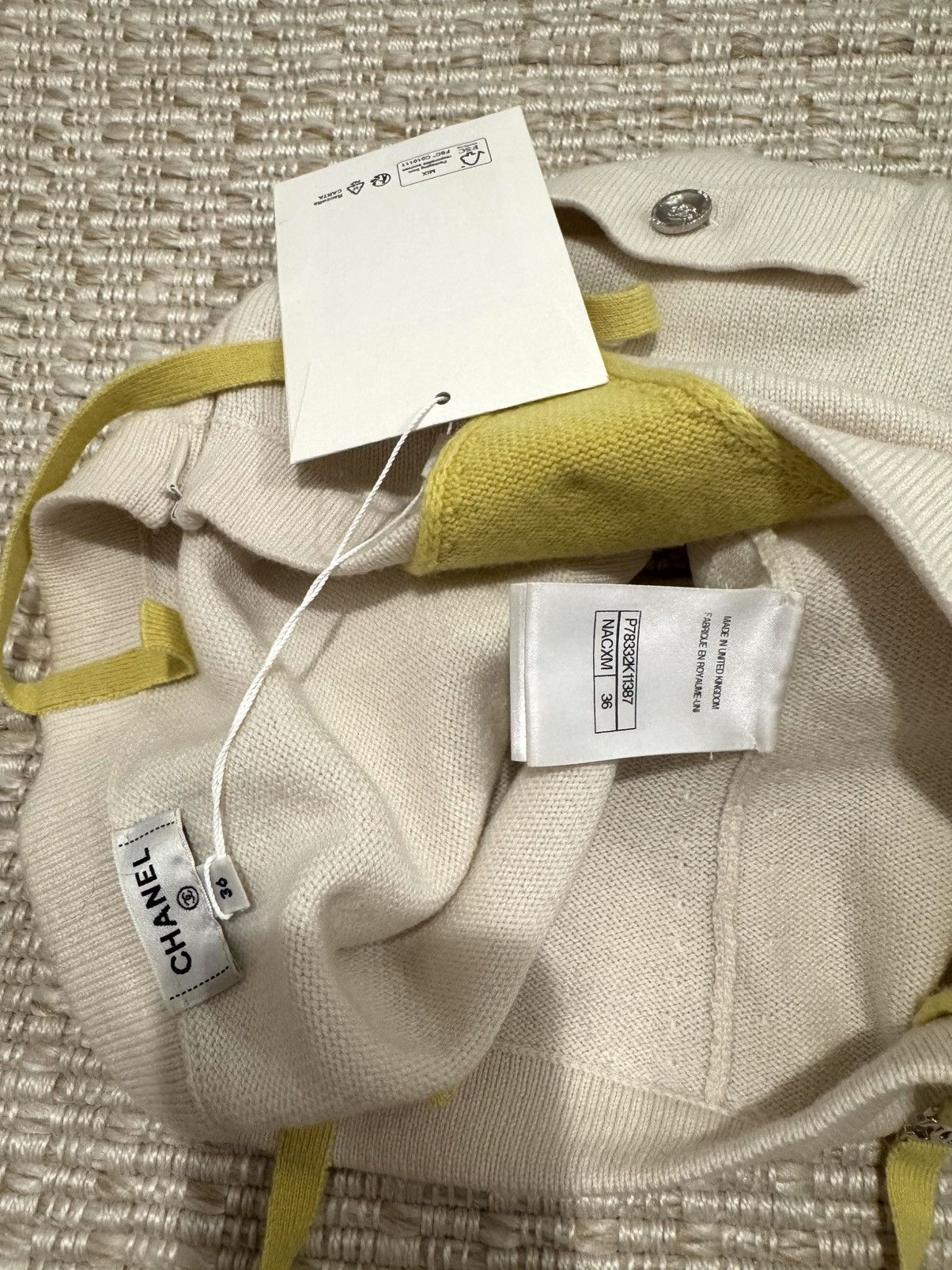Chanel Chanel 25C crop top pants szie 36 Size XS / US 0-2 / IT 36-38 - 12 Thumbnail