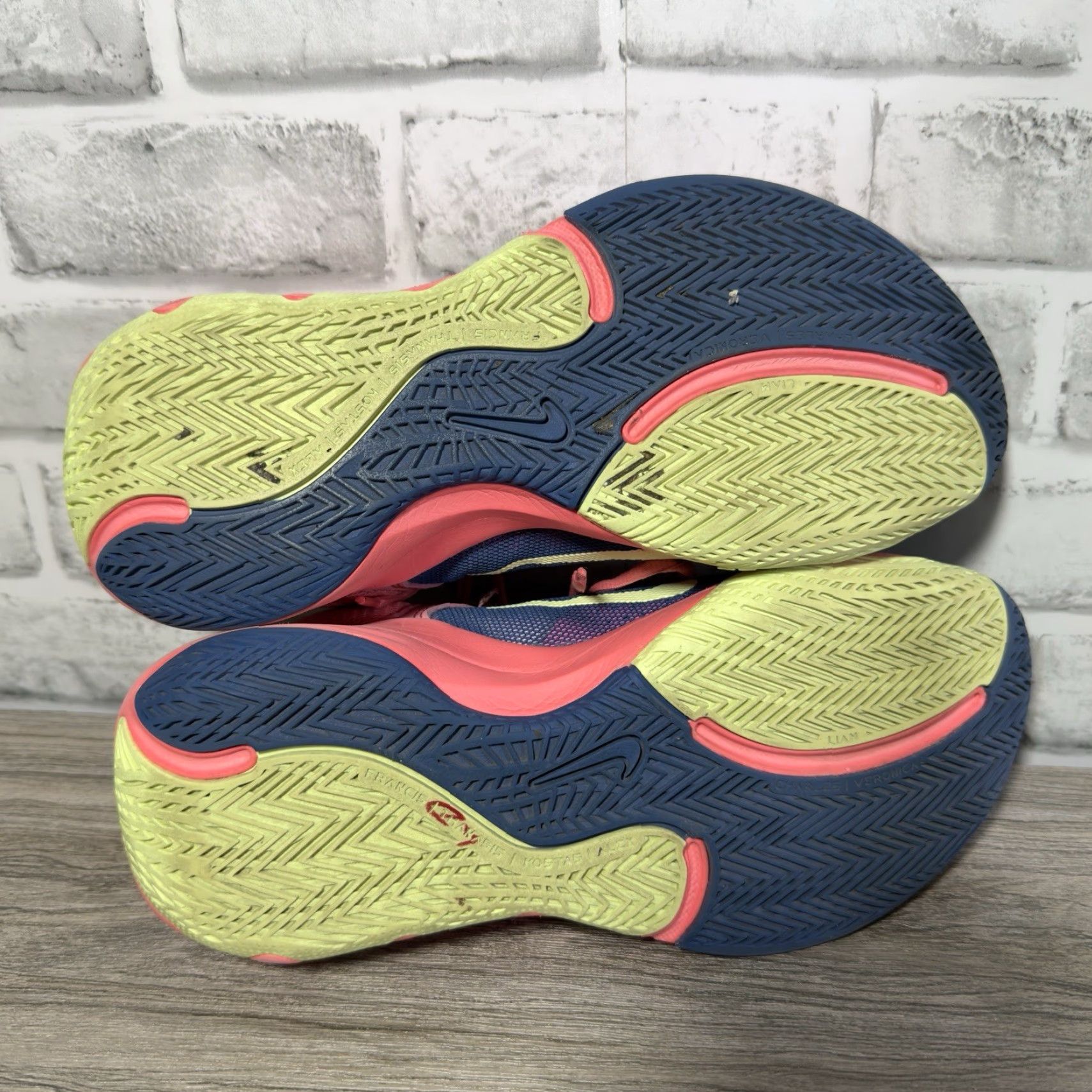 Nike Nike Giannis Immortality Sneakers Mens 8.5 Pink Basketball Nike Giannis Immortality Sneakers Mens 8.5 Pink Basketball Size US 9 / EU 42 - 5 Thumbnail