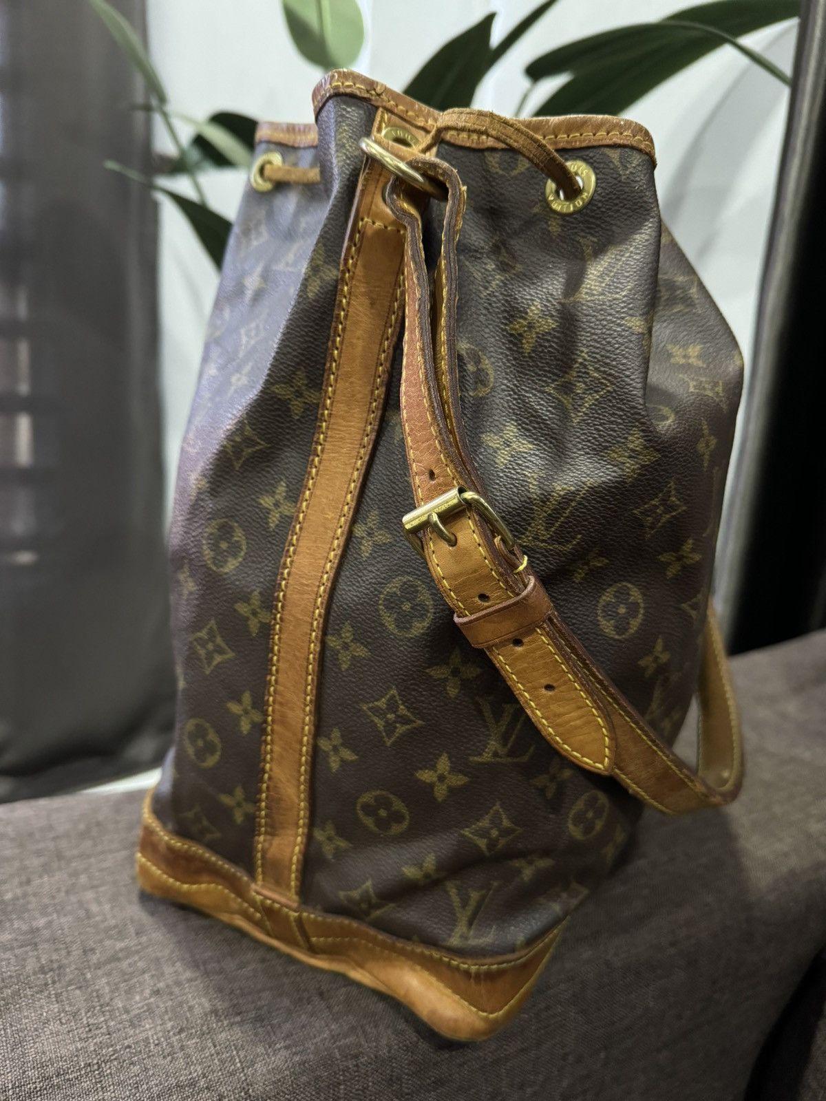 Louis Vuitton Vintage Monogram Canvas Leather Noe Shoulder Bag Size ONE SIZE - 3 Thumbnail