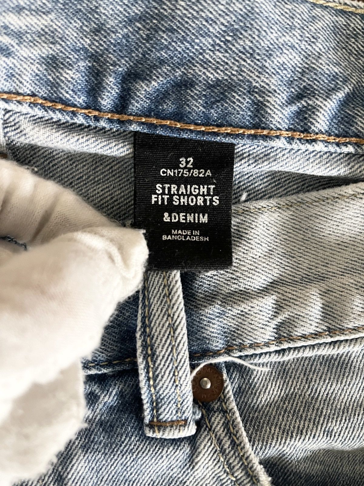 H&M STEAL! H&M Vintage Line Distressed Jean Shorts (32) Size US 32 / EU 48 - 8 Thumbnail