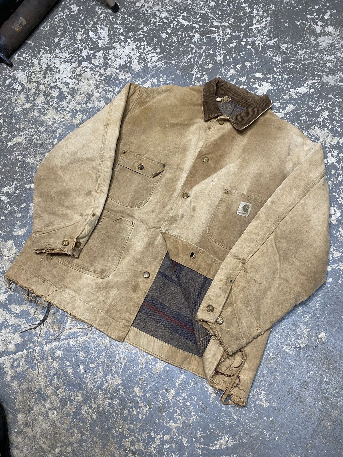 Carhartt × Vintage Vintage Carhartt Troy Blanket Thrashed Tan ChoreJacket 70s Size US XL / EU 56 / 4 - 2 Thumbnail